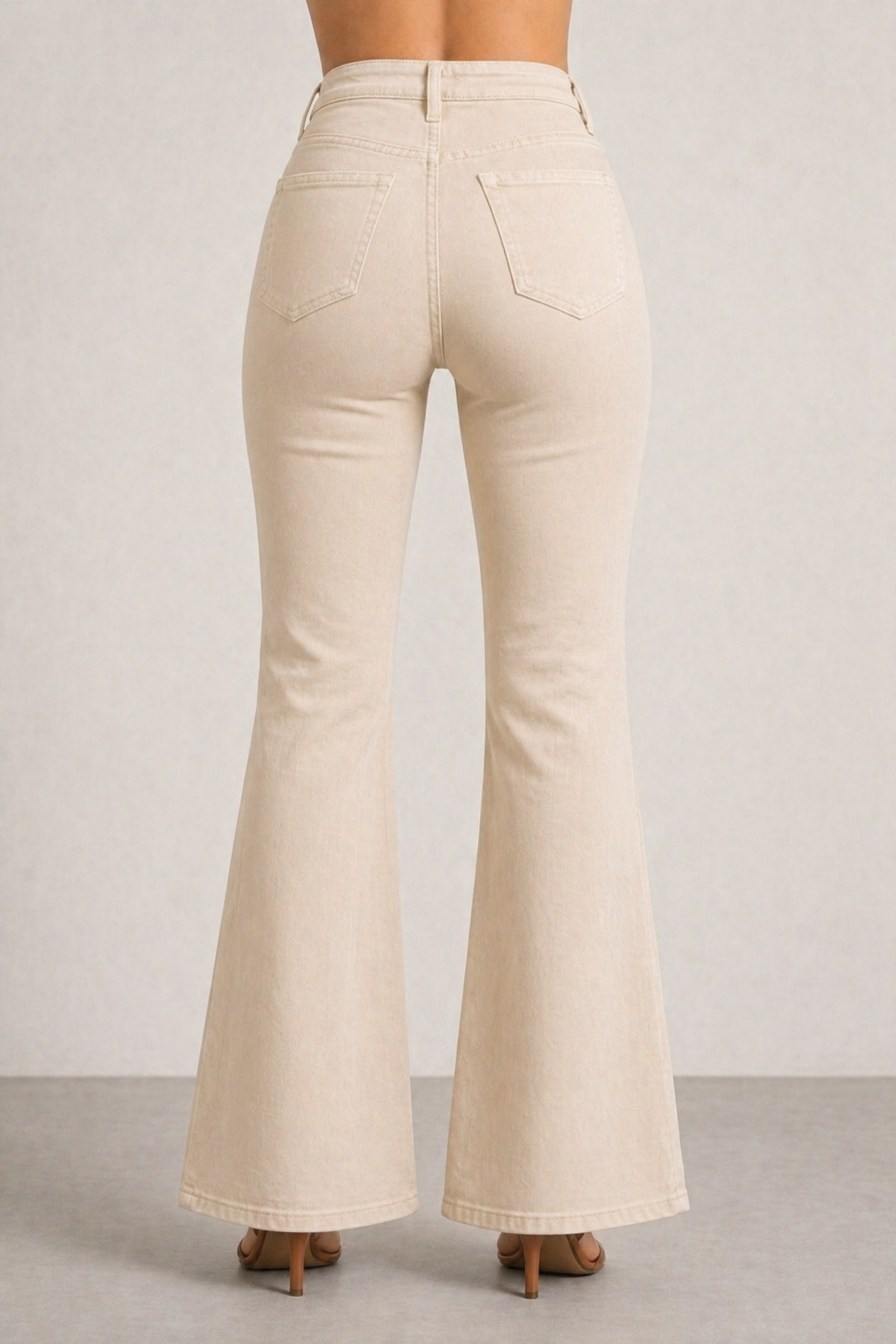 DELDNM Isabelle Kadın Yüksek Bel Bej Likralı İspanyol Paça Flare Jeans Pantolon Comfort Uzun görsel 4