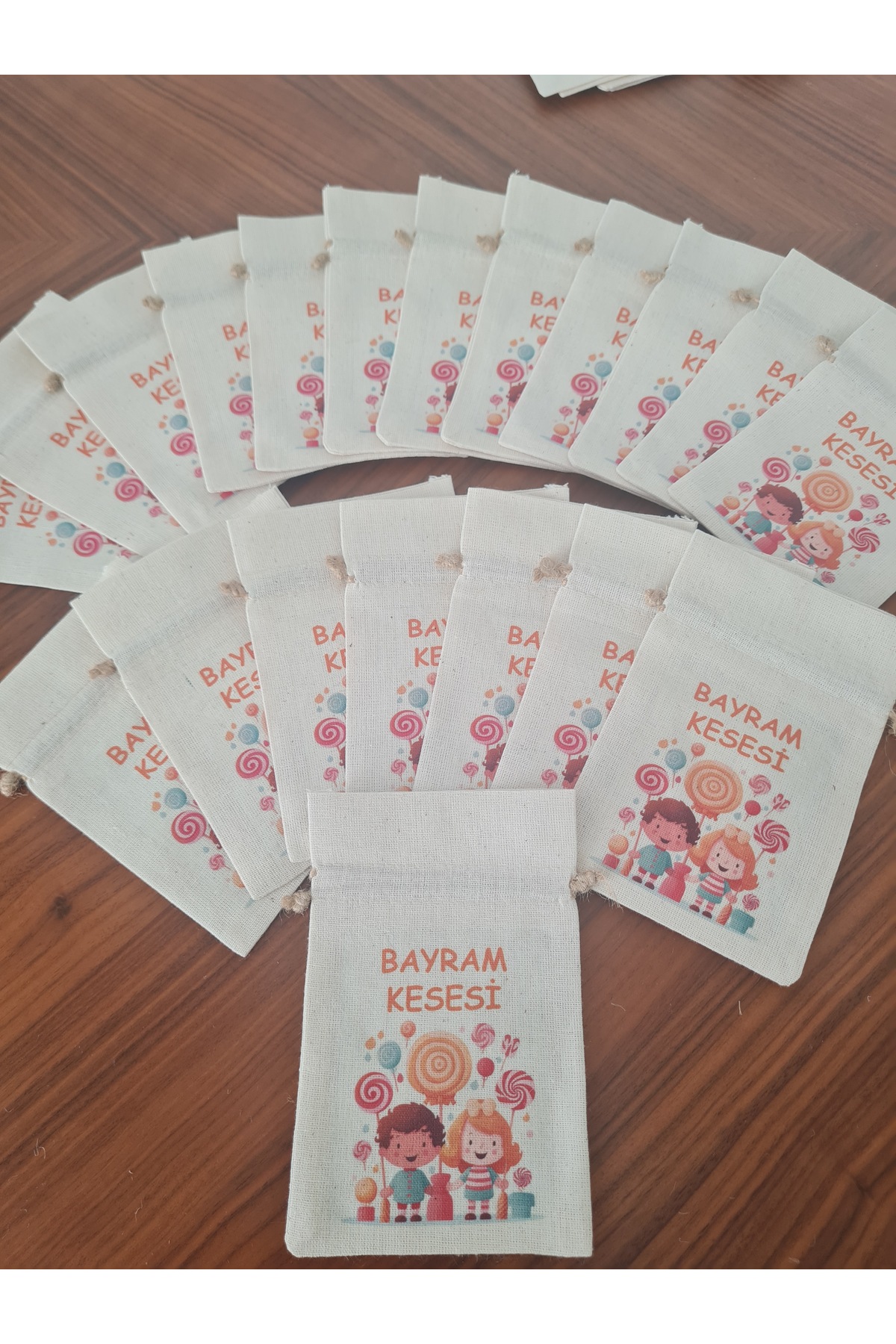 Neşeli Çocuklar Tasarımlı Bayram Harçlık Ve Şeker Kesesi Tek Adet