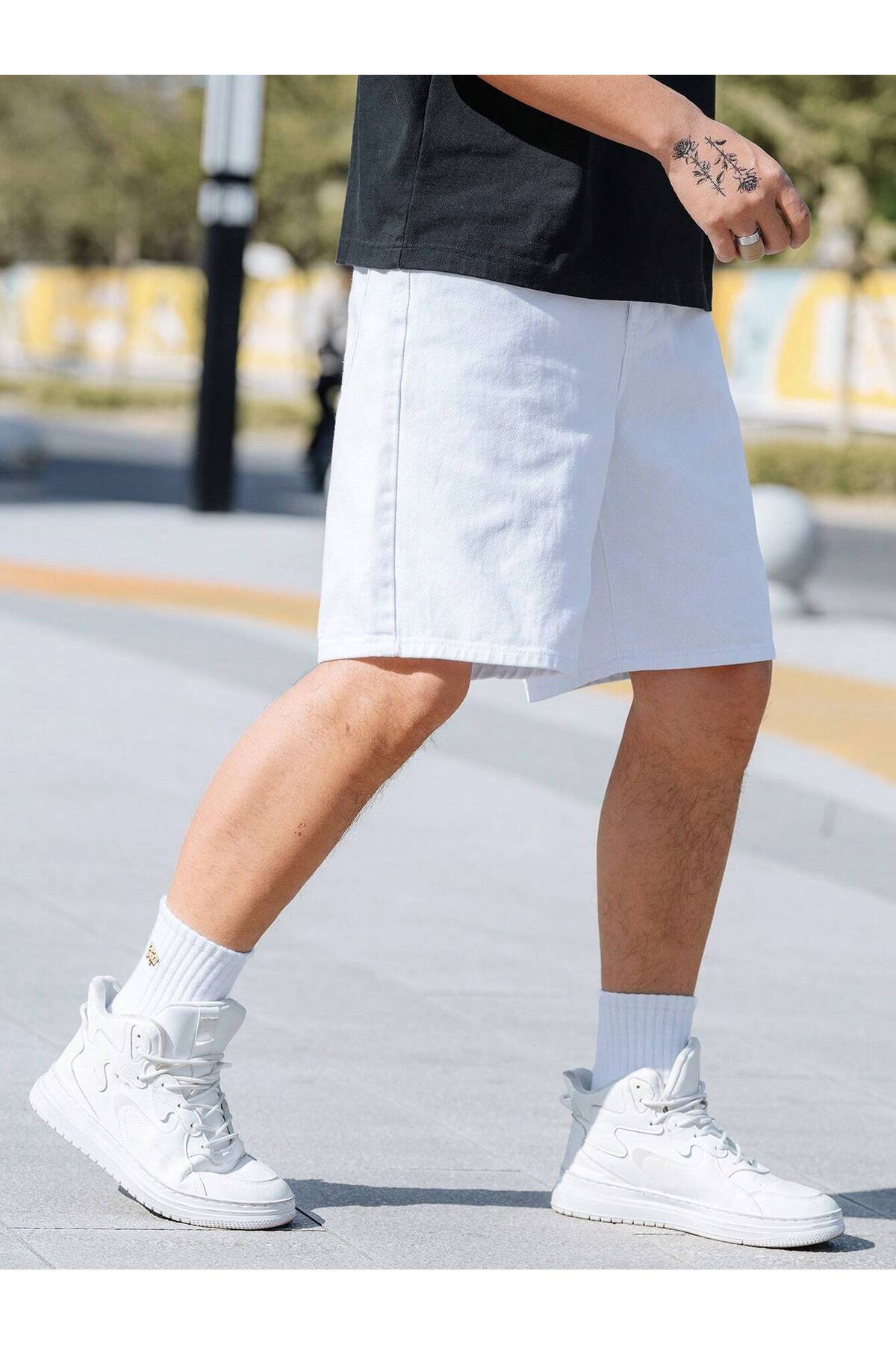 Cuqq Denim Men's White Oversize Denim Shorts | Baggy Cut Denim Shorts | Summer Street Style Jean Short