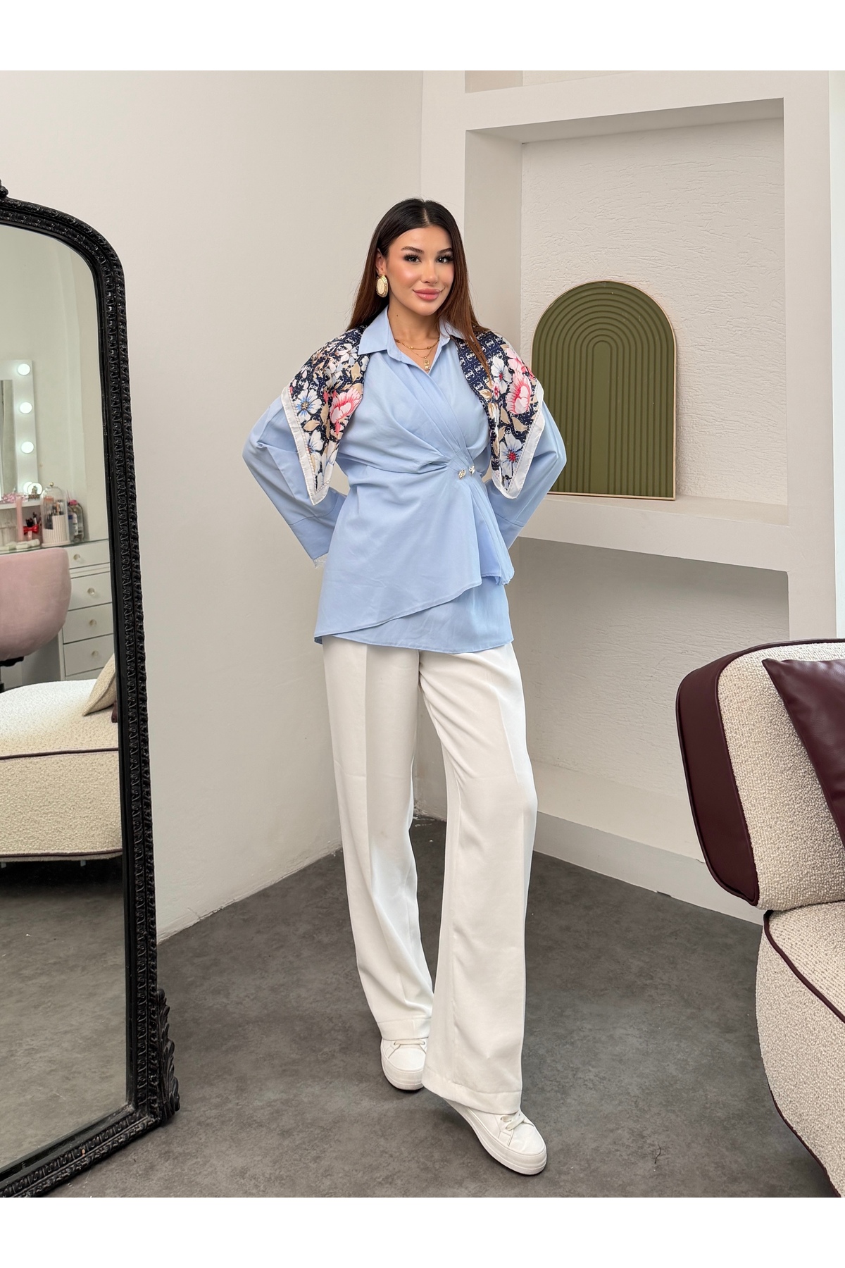 MiraMore Butik Women's Draped Lace-Cuffed Shirt with Tie Detail
