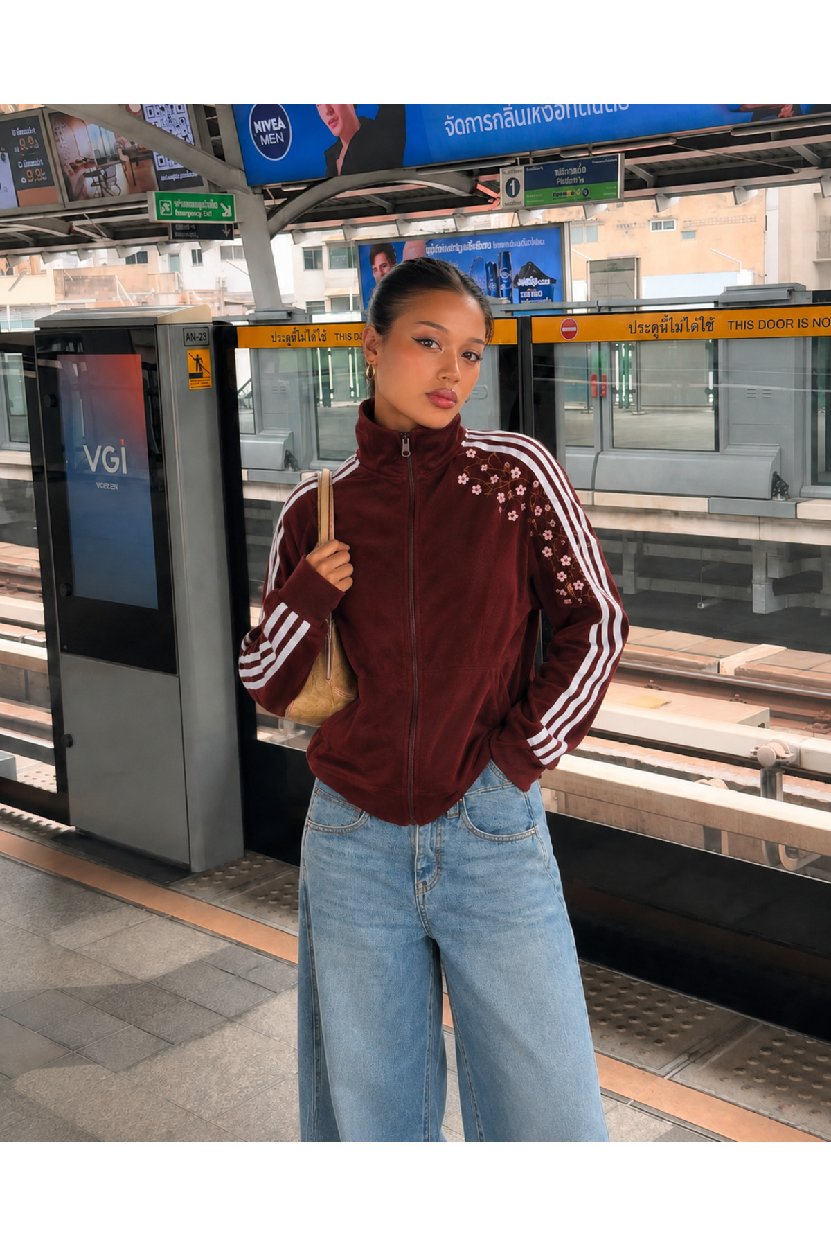 Weekeep Sakura Nakışlı Trend Unisex Femuarlı Hırka Streetwear Y2K görsel 2