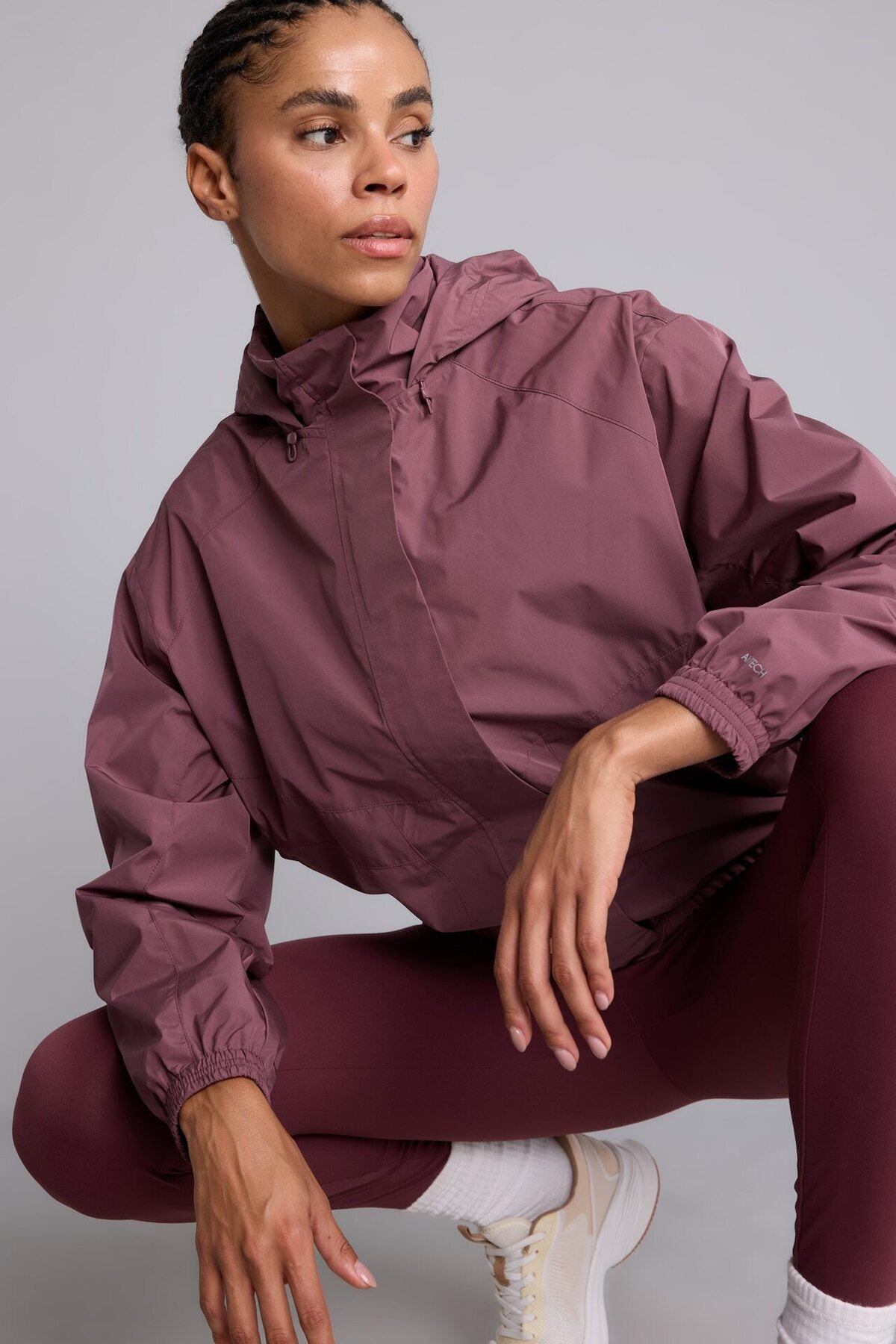 DeFacto Rüzgar Geçirmez Regular Fit Reglan Kollu Kapüşonlu Yağmurluk C4949AX26AU