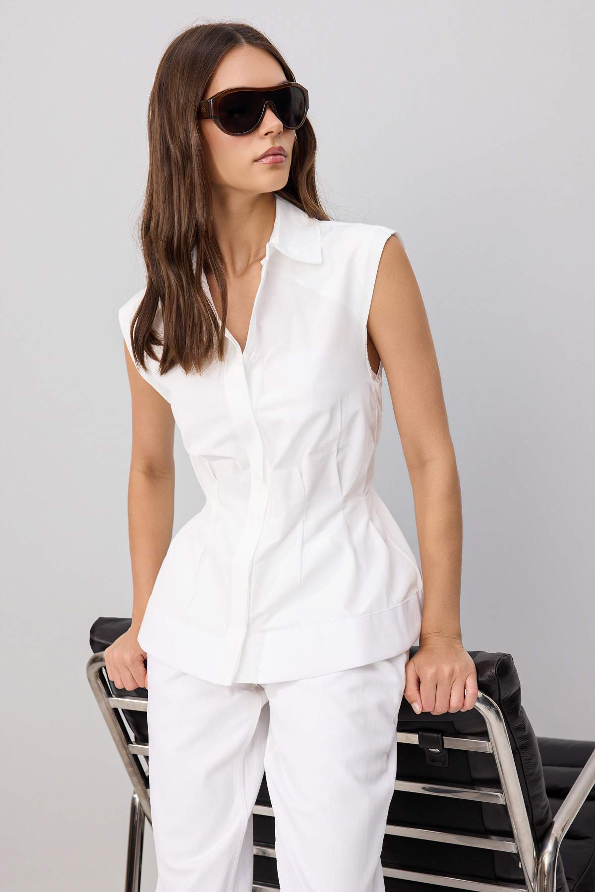 Trendyolmilla Beyaz Fitted Belden Oturan Gömlek TWOSS26GO00222