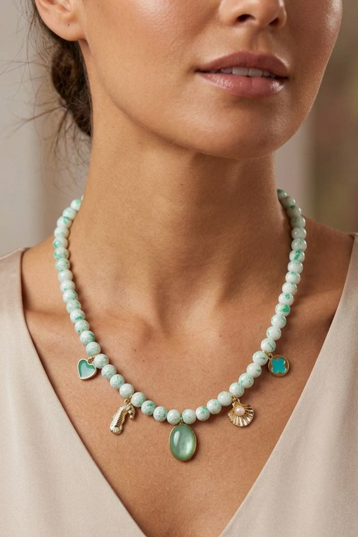MİNT GREEN ALAÇATI GLASS BEAD SEA SHELL CHARM NECKLACE