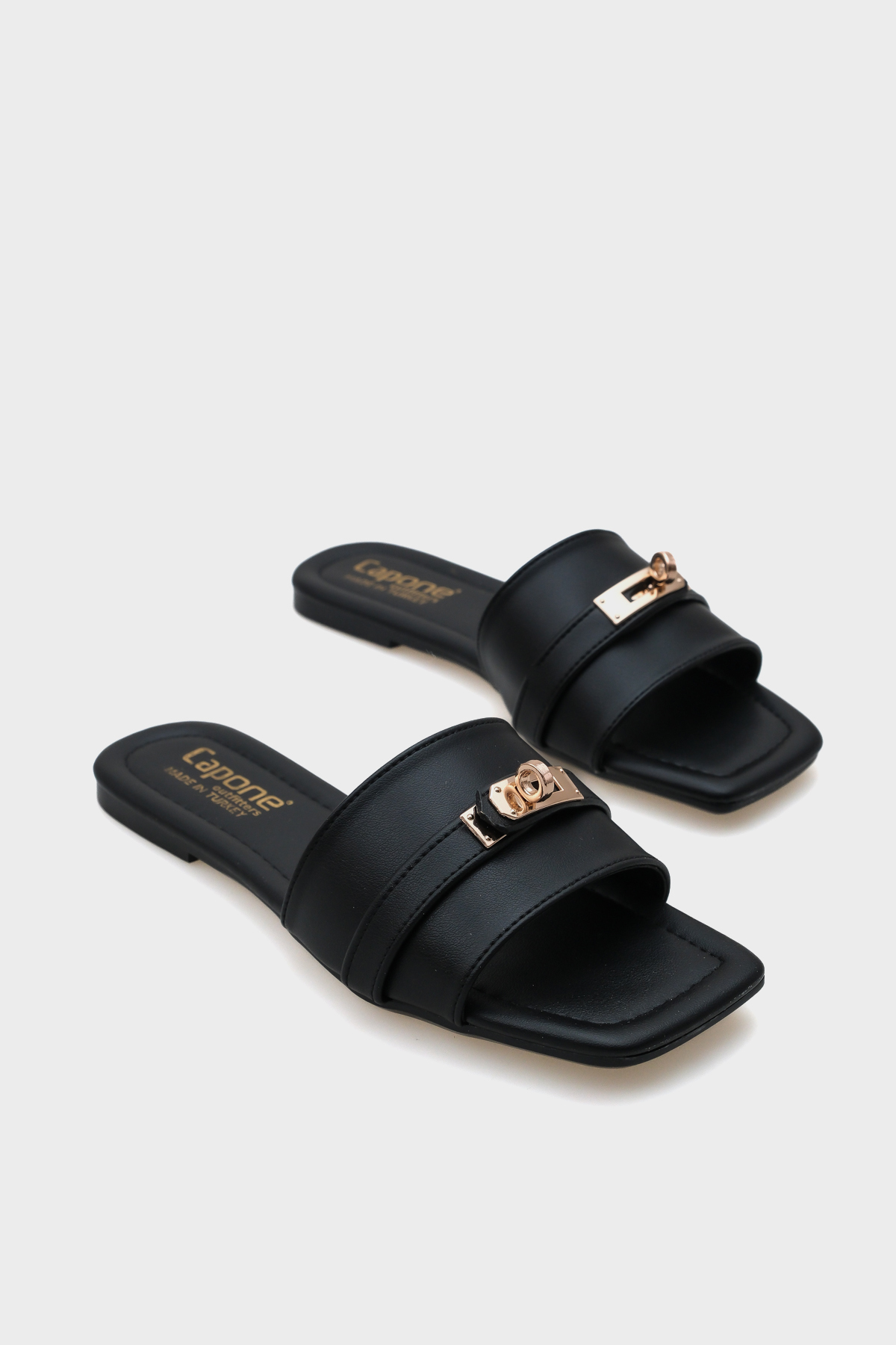 Capone Outfitters Жіночі капці Kim