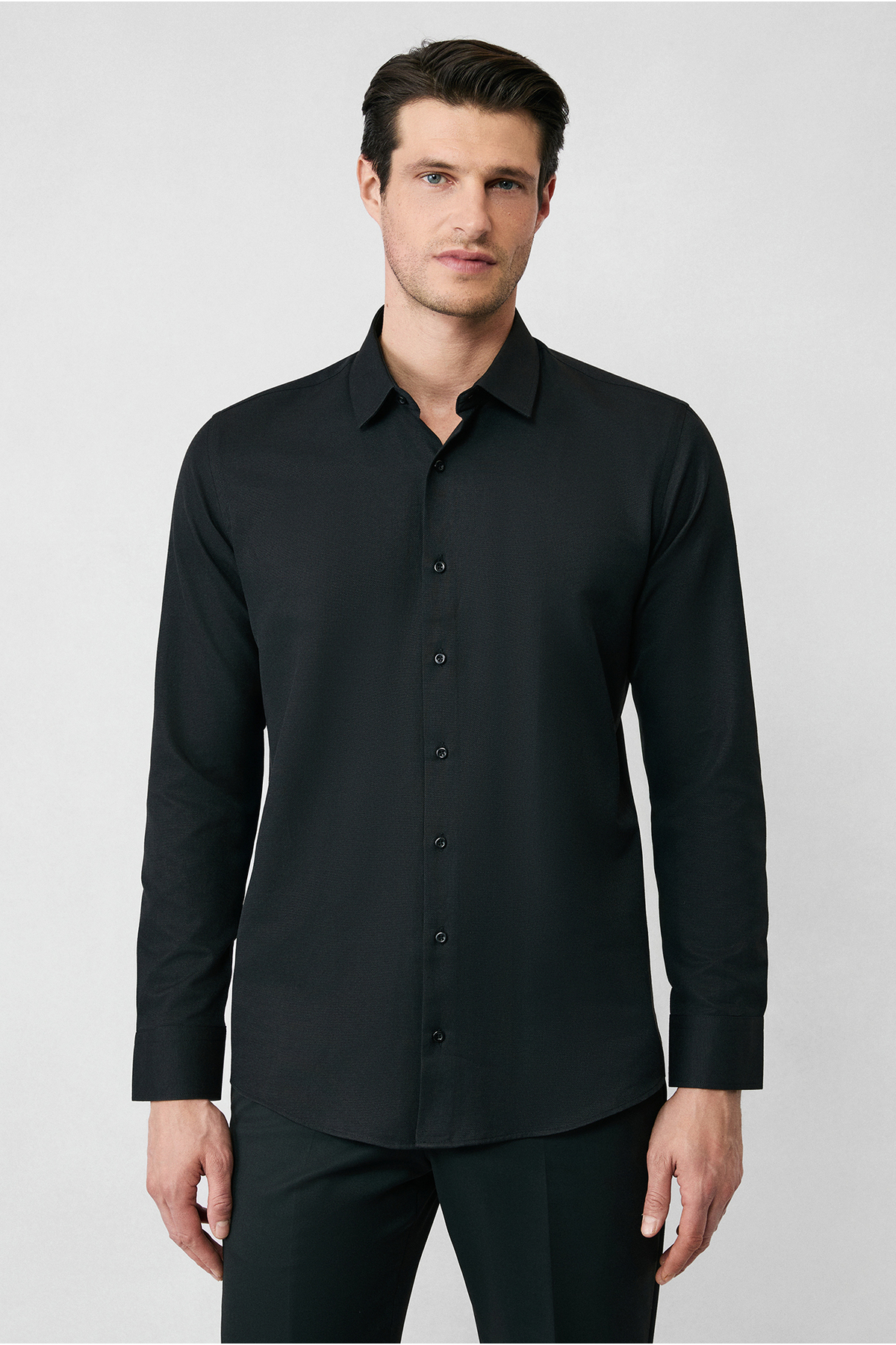 Kiğılı Uzun Kol Slim Fit Klasik Yaka Pamuklu Kolay Ütülenebilir Oxford 4 Mevsim Gömlek görsel 3