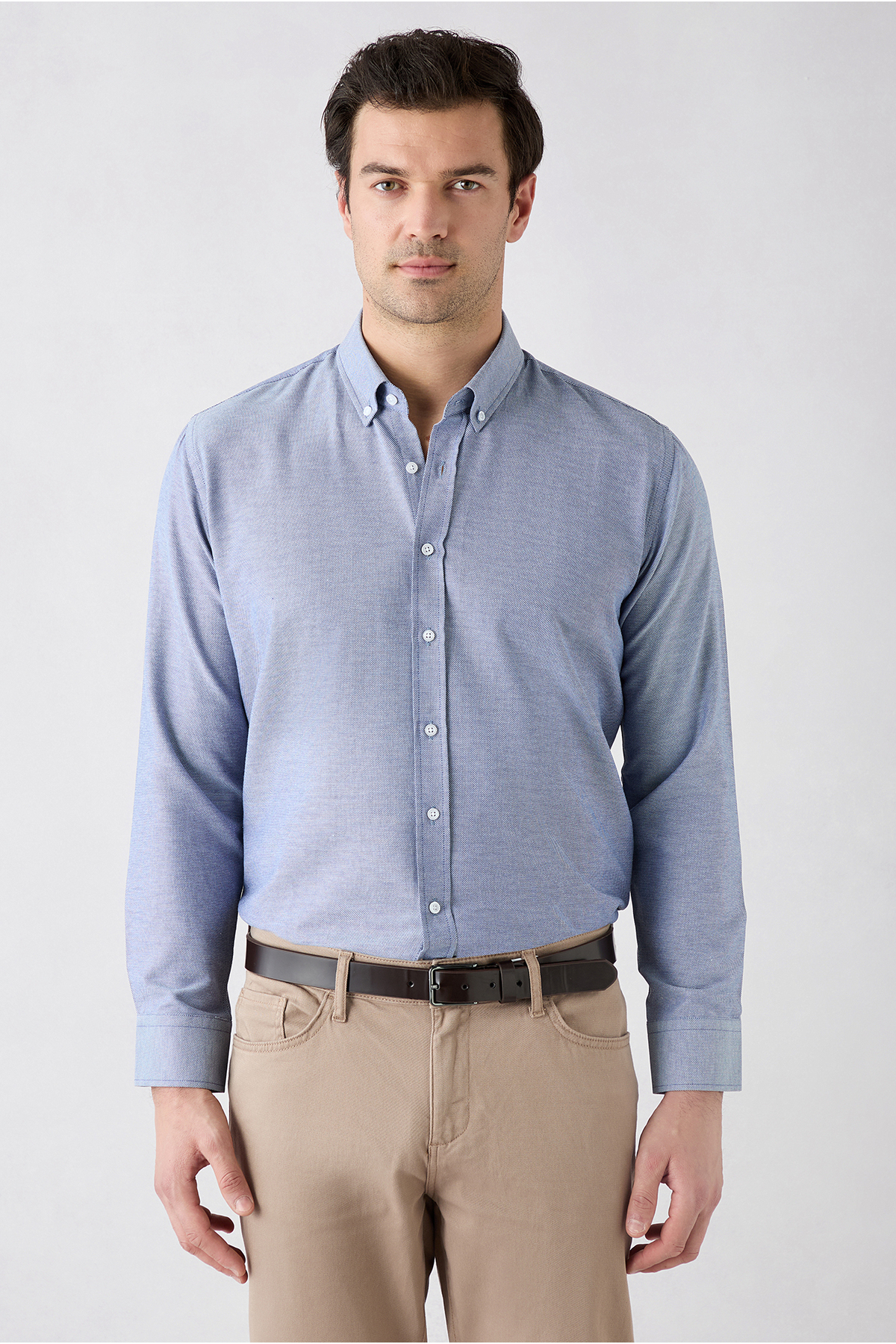Kiğılı Uzun Kol Slim Fit Düğmeli Yaka Pamuklu Kolay Ütülenebilir 4 Mevsim Oxford Gömlek görsel 2