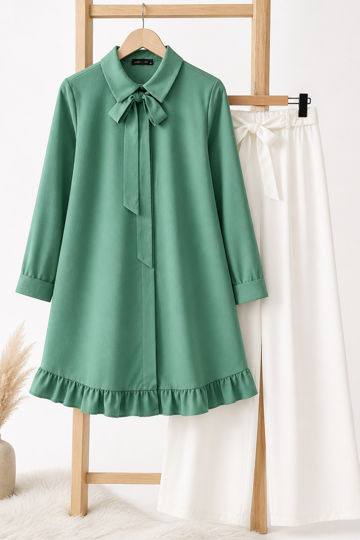 Women's Ruffled Ribbon Detailed Buttoned Tunic - Emerald