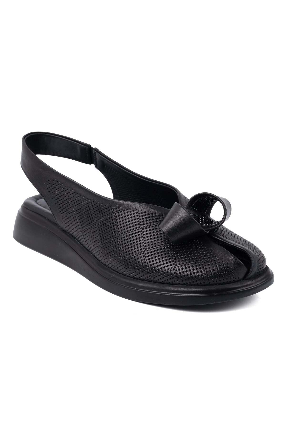 Beety 12513 26YS Sandale de zi cu zi pentru femei Negru- Trendyol