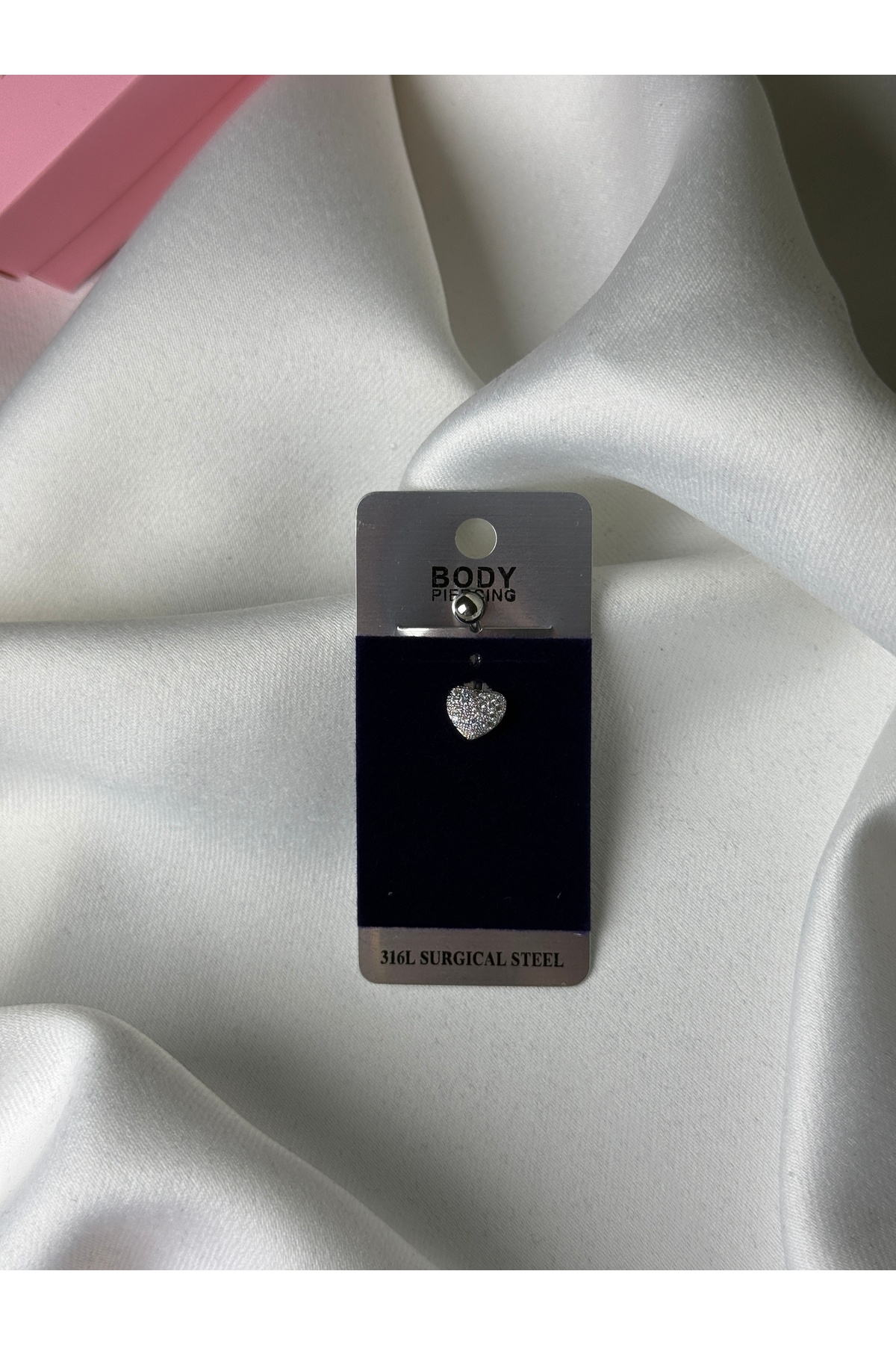 Kalp Göbek Piercing 2