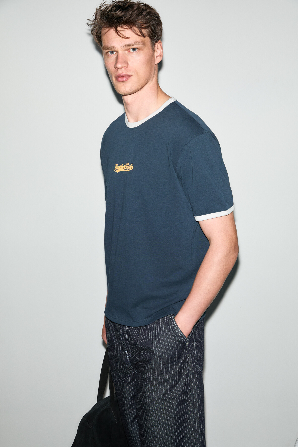 GRIMELANGE GOLONDRO Erkek %100 Organik Pamuklu Kontrast Biyeli Baskı Detaylı Regular Fit Lacivert T-Shirt görsel 2