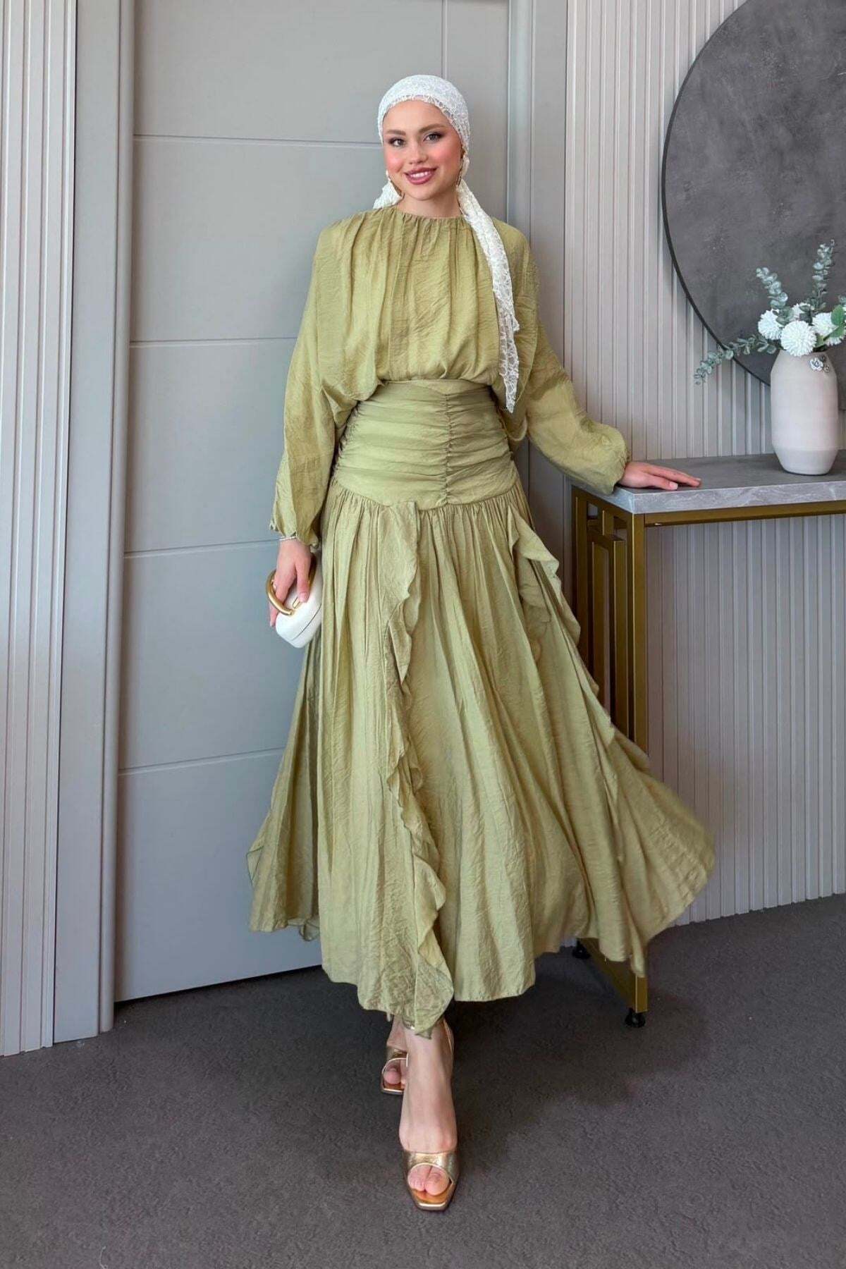 Hazamoda Coral Gathered Detail Skirt Suit in Fat Green