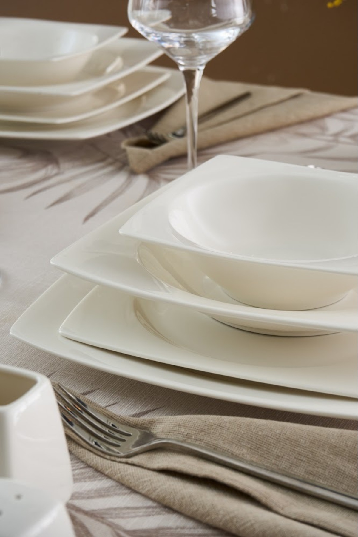 Square Bone Mensa 53 Parça 12 Kişilik Porselen Yemek Takımı Beyaz