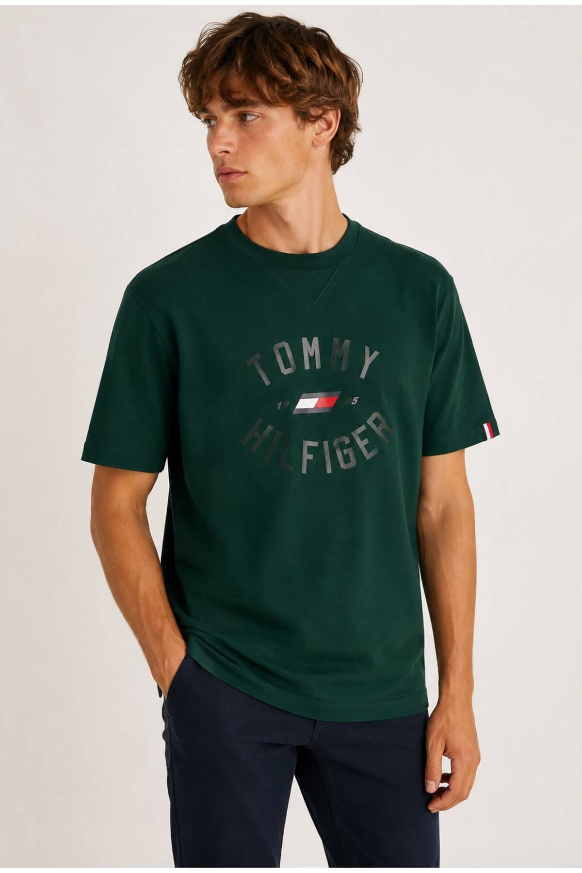 1_org_zoom تیشرت Tommy Hilfiger تامی هیلفیگر گرافیکی Varsity مناسب مناسب اورجینال - تصویر 1