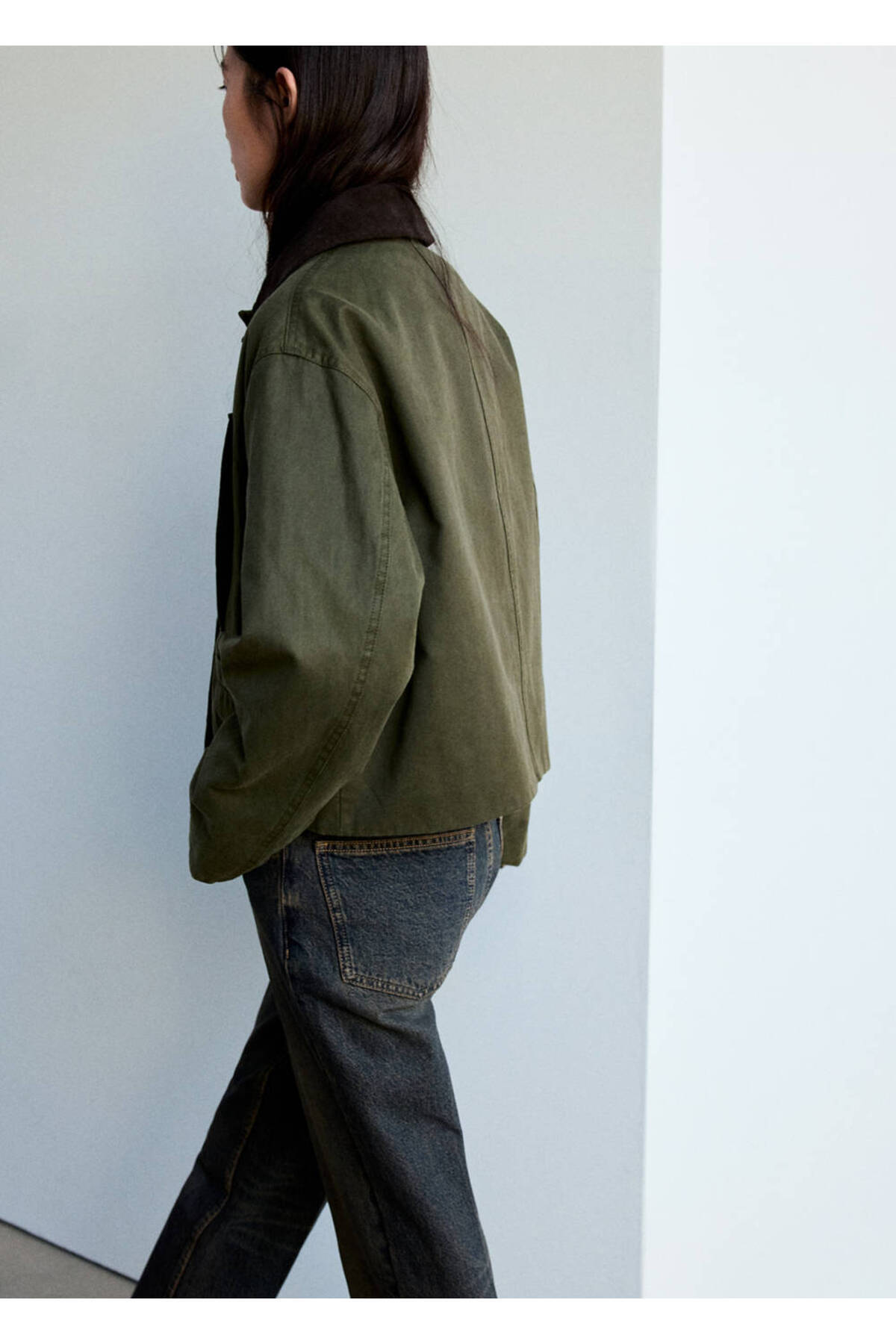 MANGO Woman Corduroy collar jacket görsel 4
