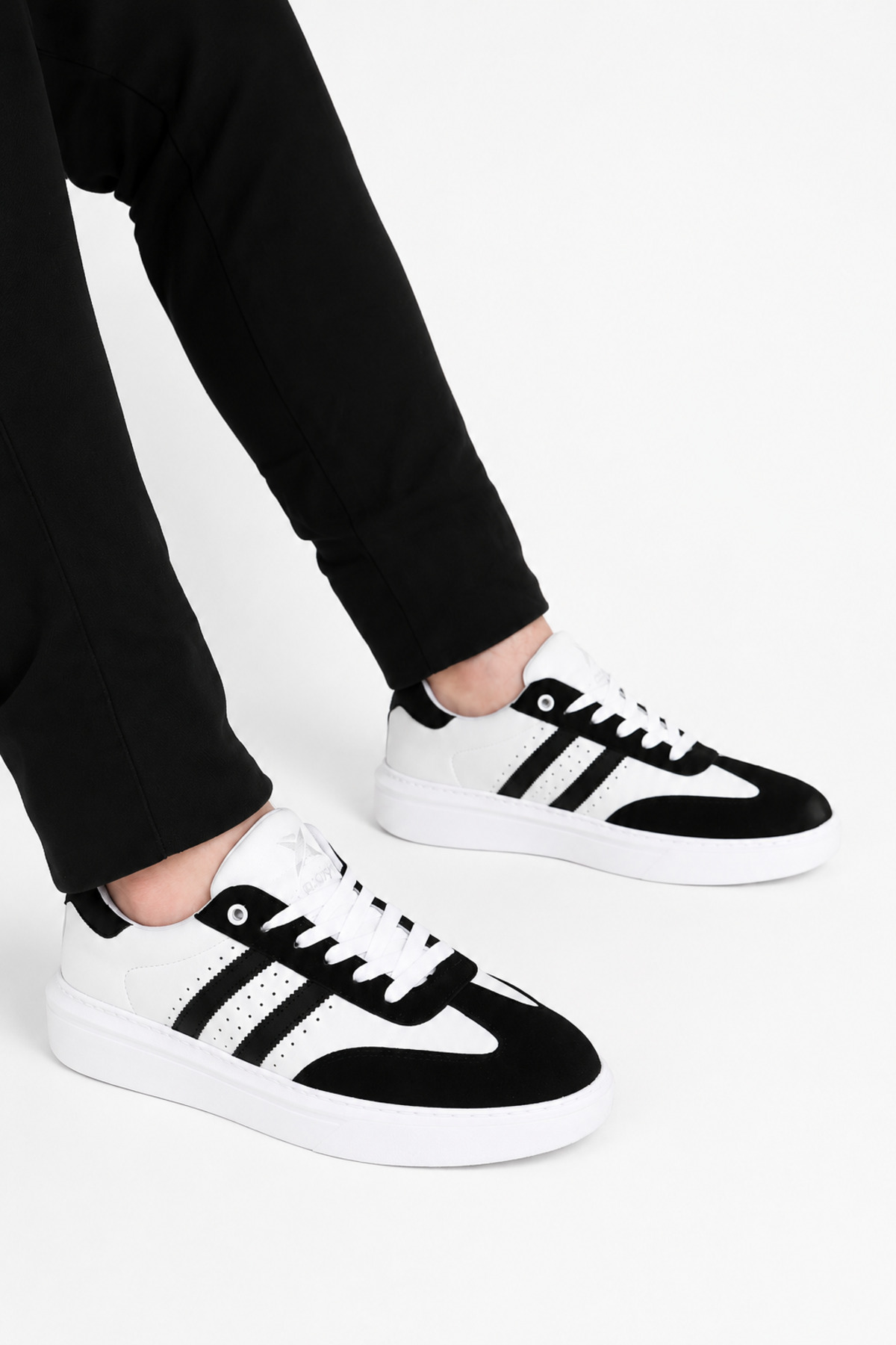 TROVIX Premium Siyah-Beyaz Erkek Sneaker, Suni Deri & Süet, Beyaz EVA Taban görsel 4