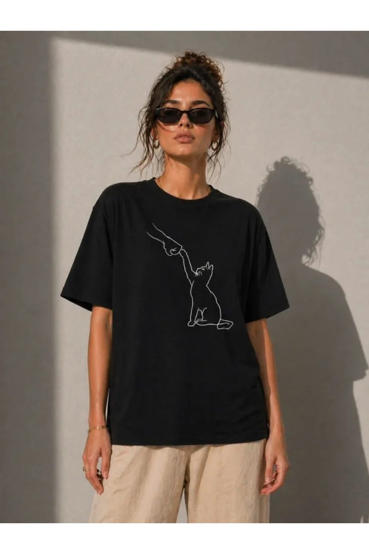 Minimal Kedi Çizim Baskılı Tişört Kısa Kol Yazlık T-Shirt - Siyah