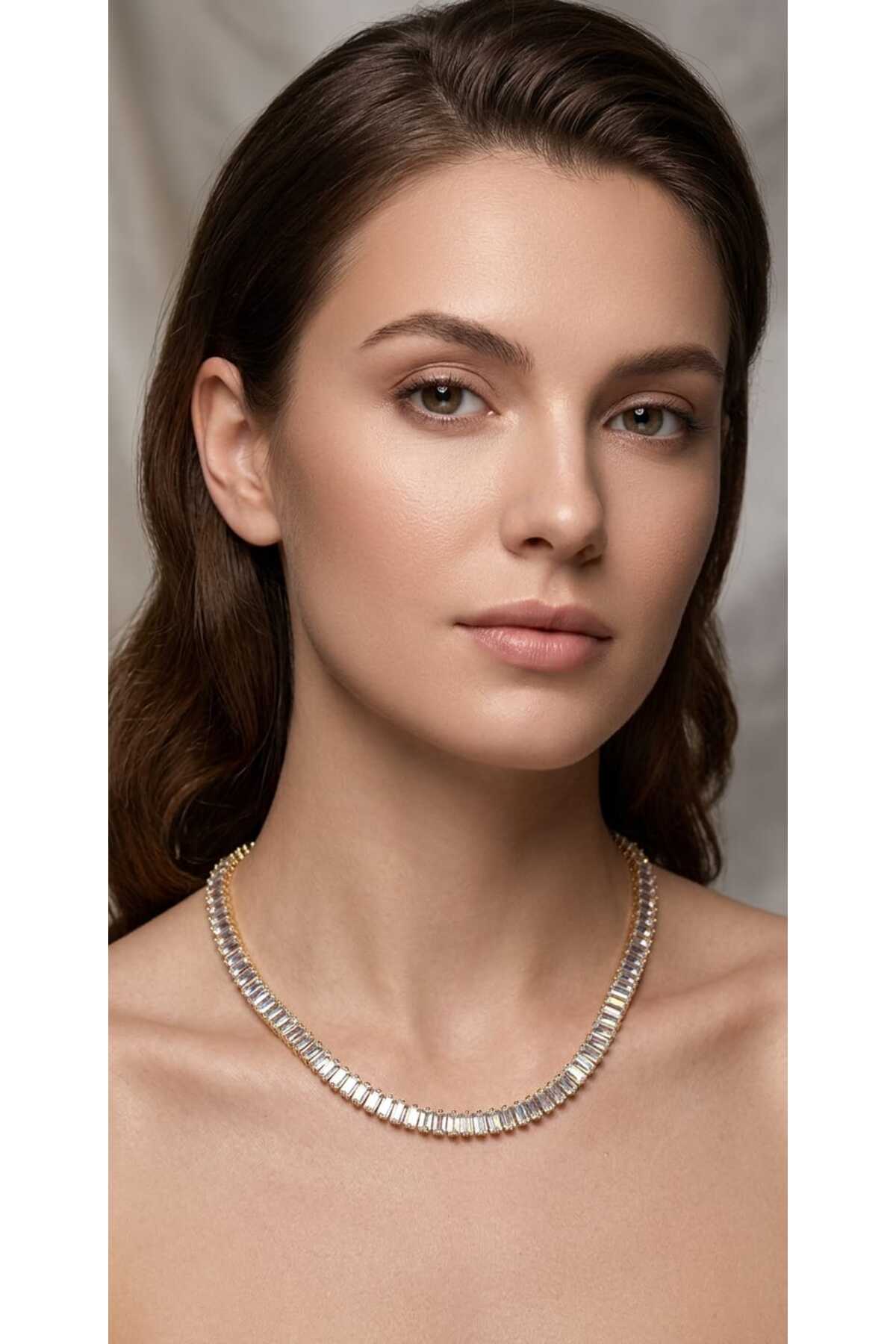 Zello - Modern Kristal Baget Su Yolu Kolye