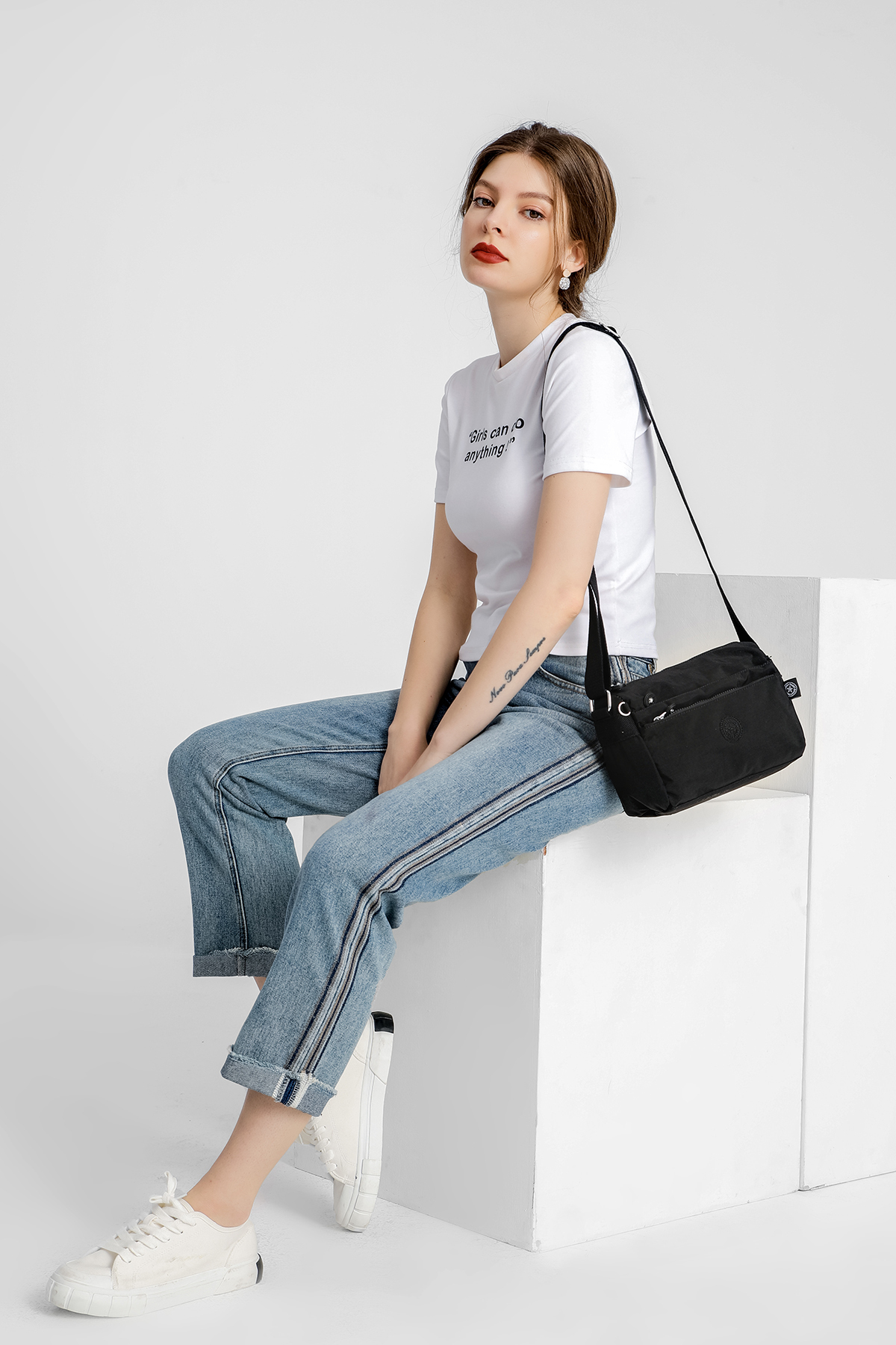 SMART BAGS Günlük Küçük Boy Su Geçirmez Hafif Krınkıl Kumaş Kadın Çapraz Çanta Lacivert görsel 5