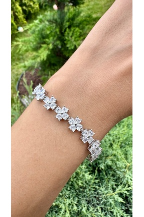 MONVEJEWELS Zirkon Taşlı Çiçek Motifli Su Yolu Bileklik – Gümüş Renk
