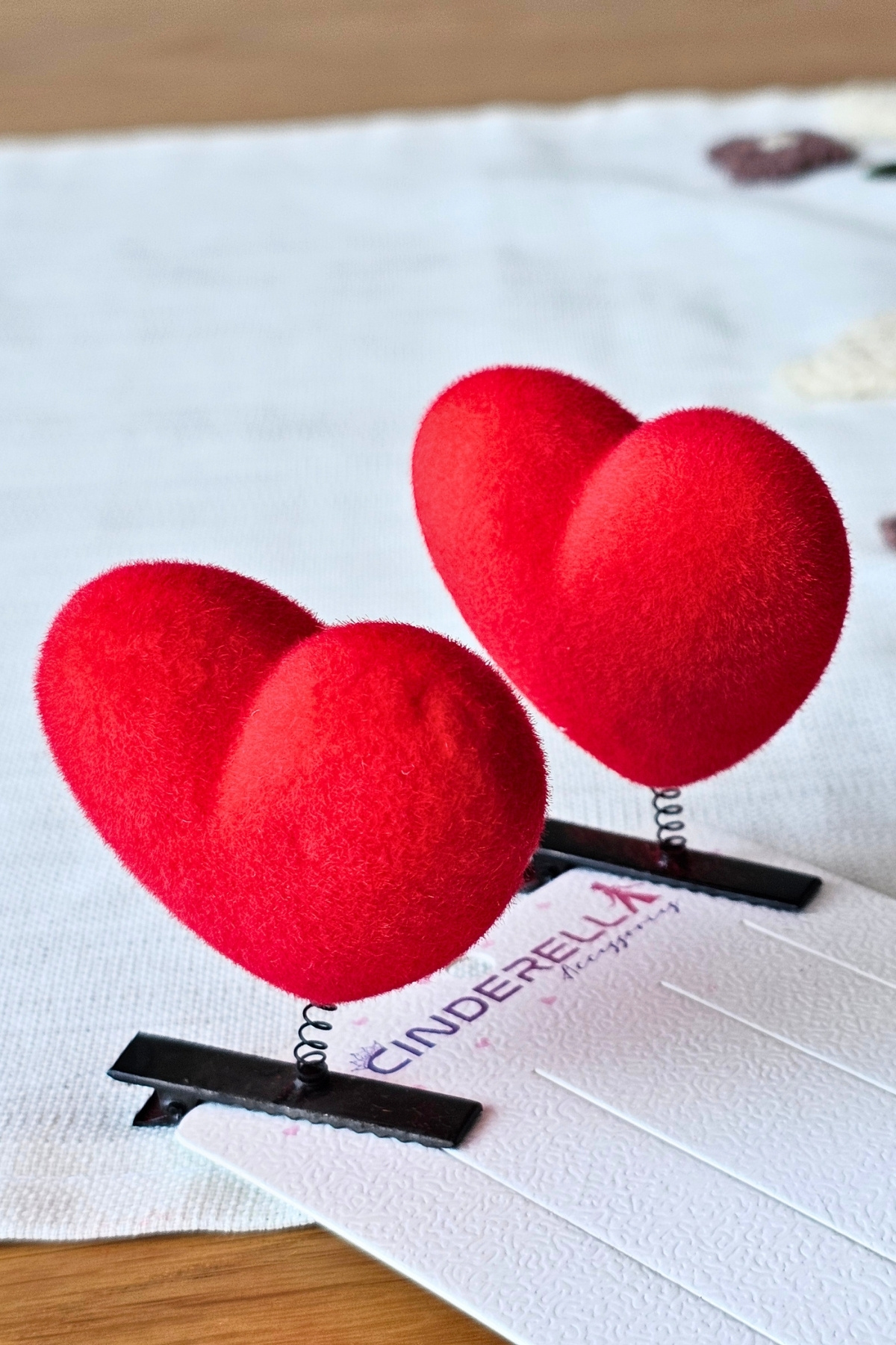 2-Piece 3D Size Red Heart Swinging Clamp Buckle Set 5.5cm - Birthday Party Clip Hairpin