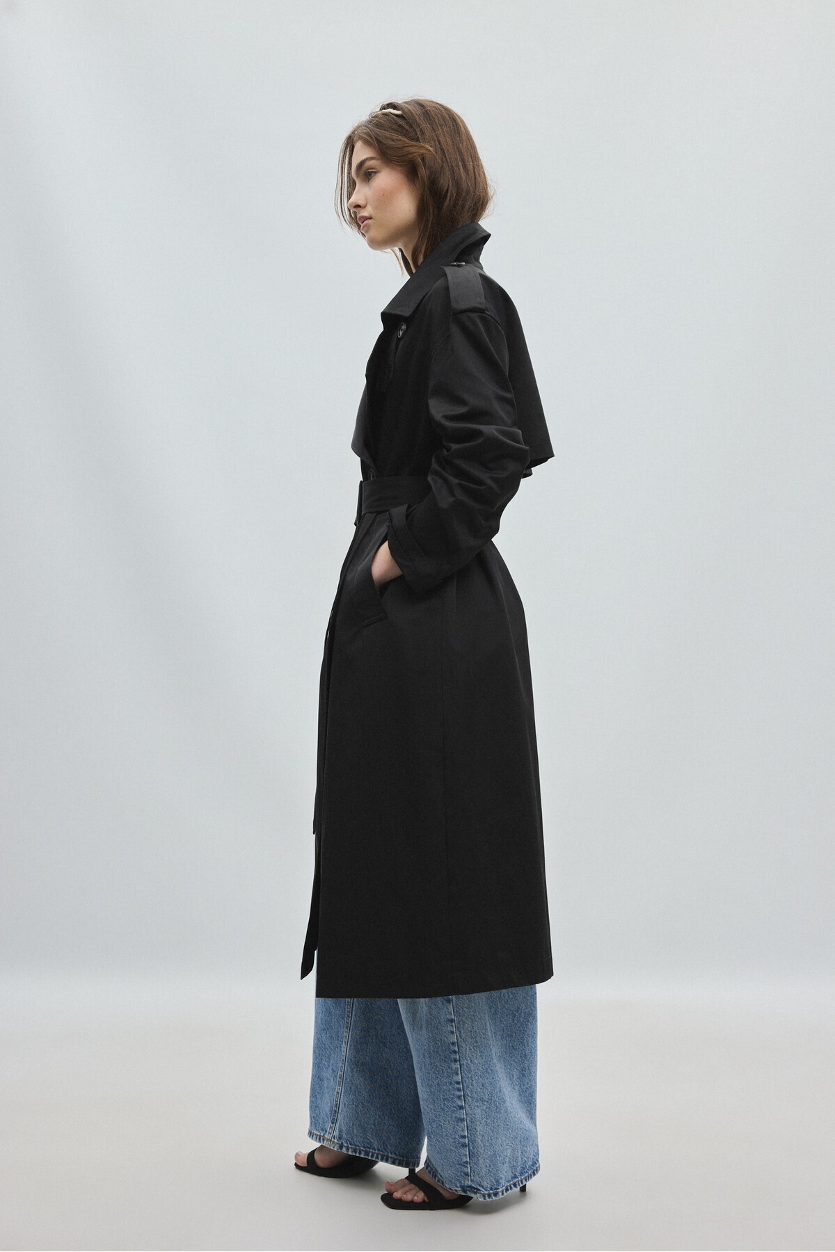 Stradivarius Basic uzun trençkot görsel 3