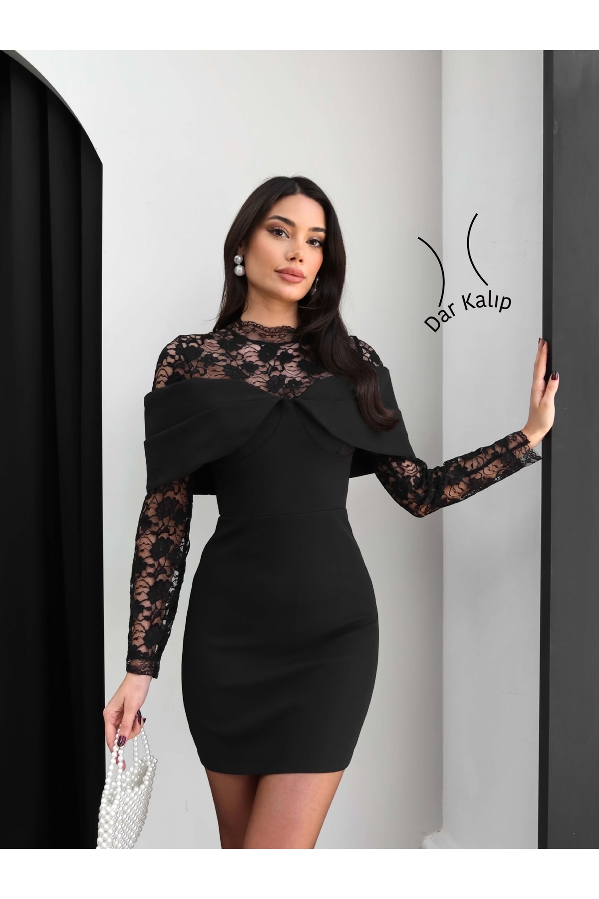 ESRAHELVACI Mini-Kleid mit Schleifendetail und Schnürung