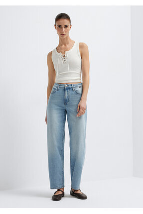 Mavi Leila Premium Blue Gölgeli Açık Jean Pantolon 1010600-A1573