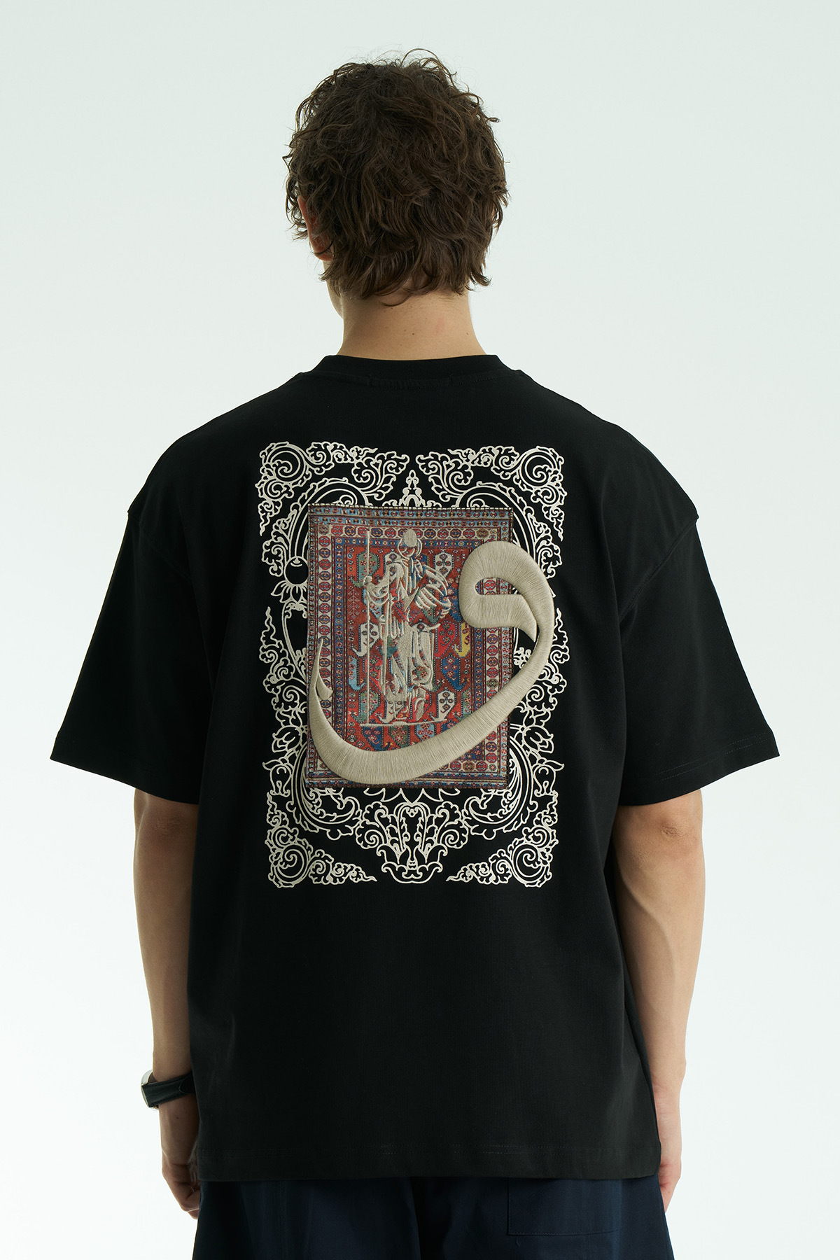 SHANBERWEAR Vav Nakışlı & Halı Motifli Oversize Erkek Tişört %100 Pamuk Bisiklet Yaka - Siyah