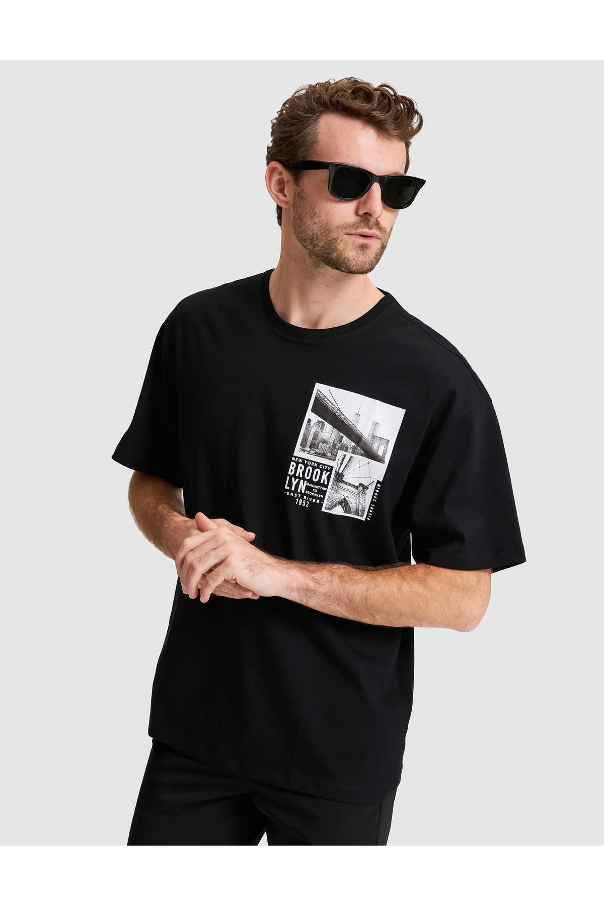 تی‌شرت یقه گرد مشکی کامفورت فیت کد ۵۰۳۱۰۱۴۴-VR۰۴۶ پیر کاردین تی شرت Pierre Cardin