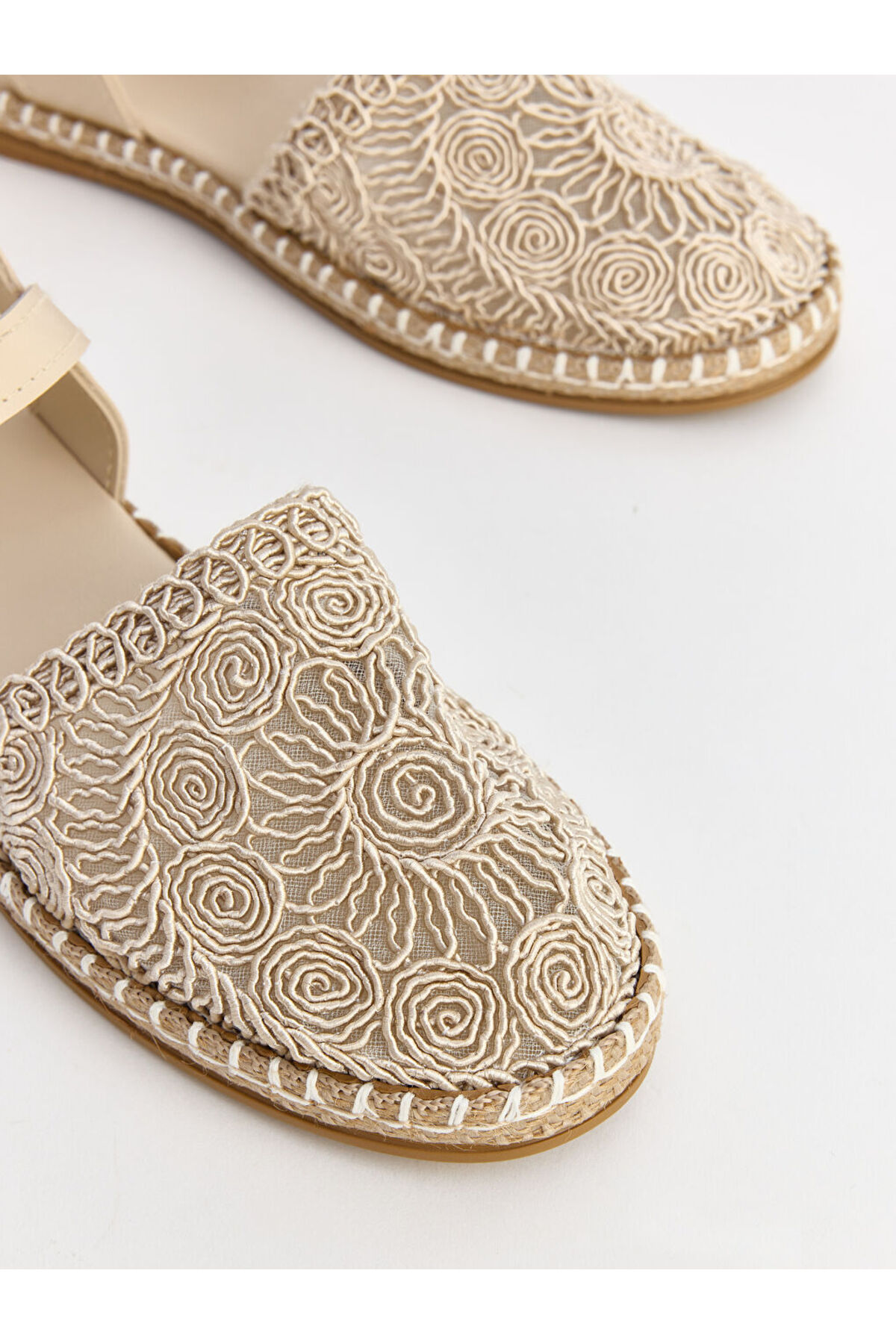LC Waikiki LCW STEPS Deri Görünümlü Kadın Sandalet görsel 3
