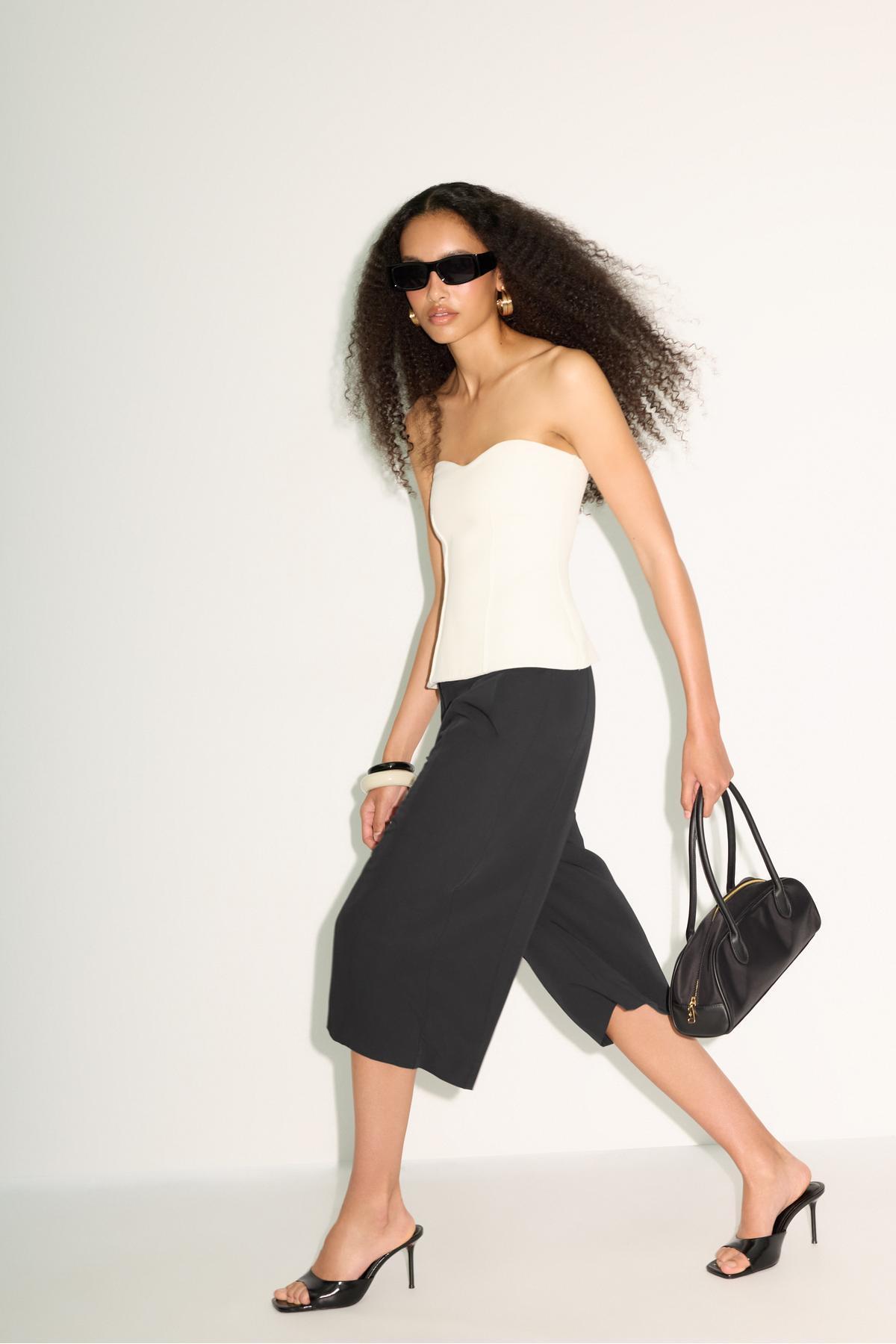 Crossed wide leg bermuda