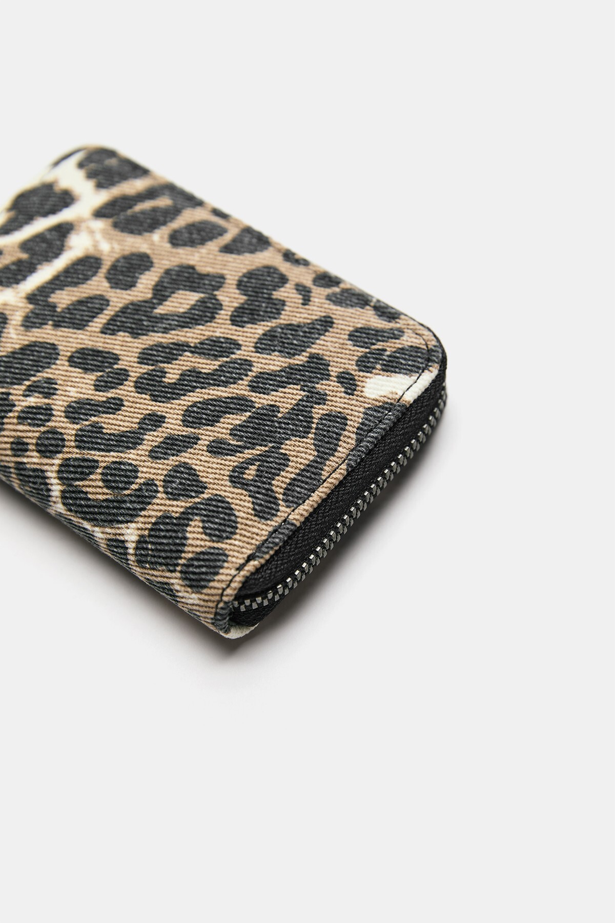 Pull & Bear Leopar desenli cüzdan görsel 5