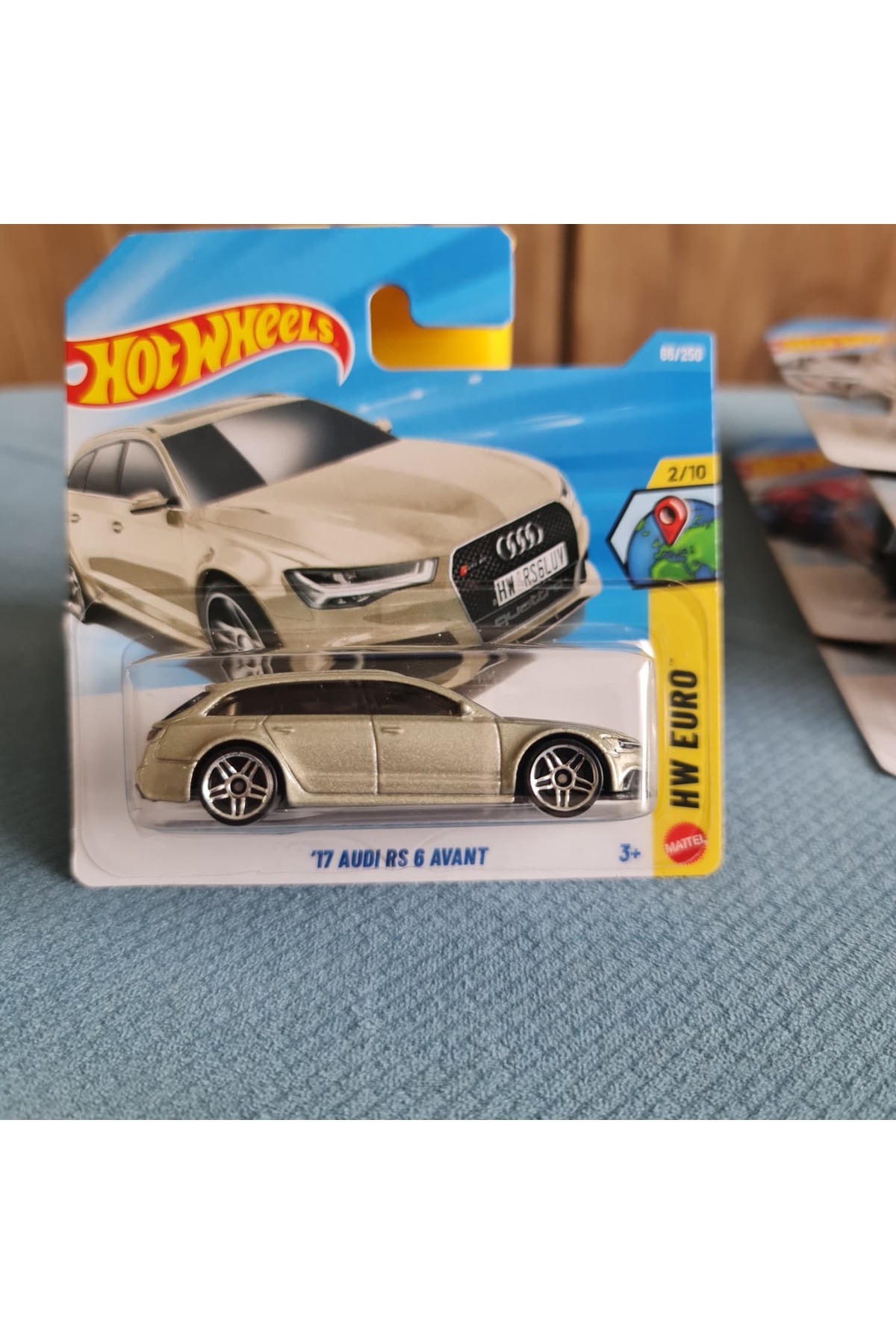 17 Audi Rs6 Avant 1/64 Hw Euro