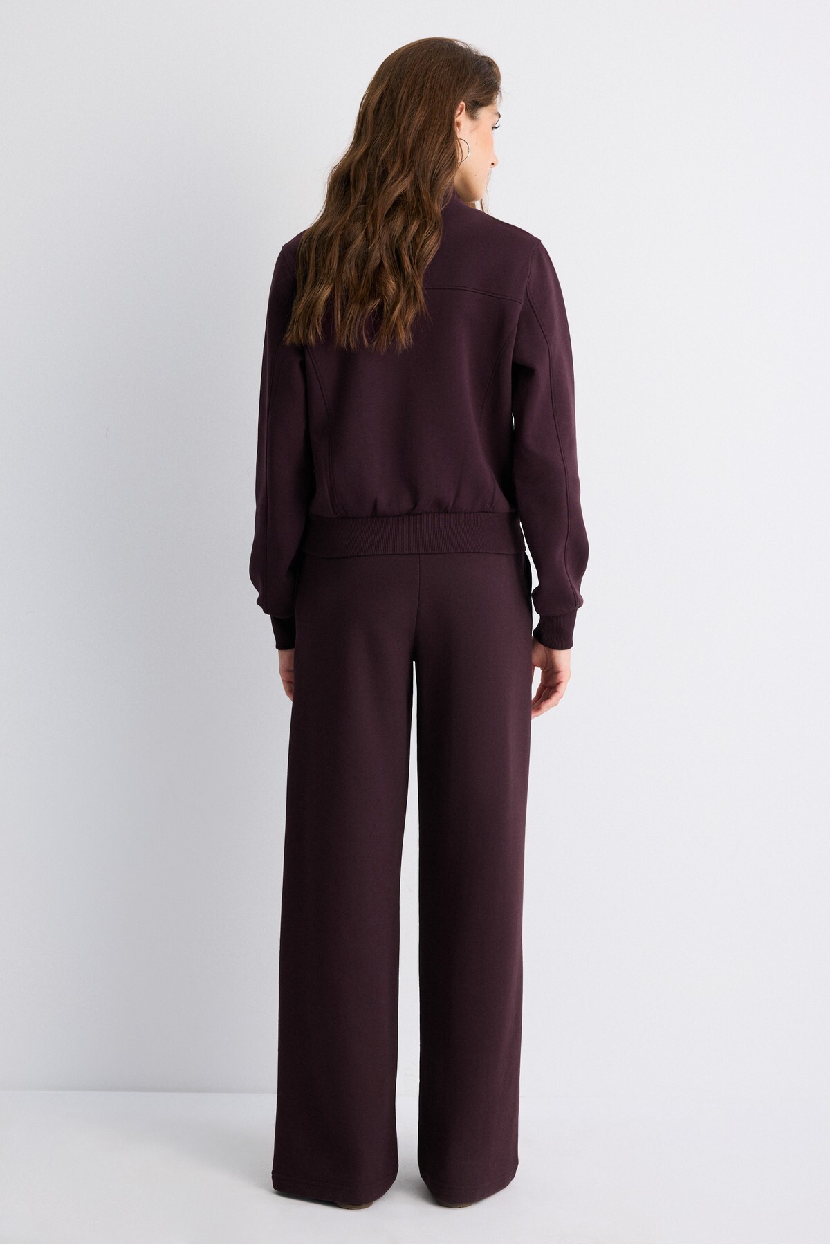 Stradivarius Geniş paça jogger pantolon görsel 5