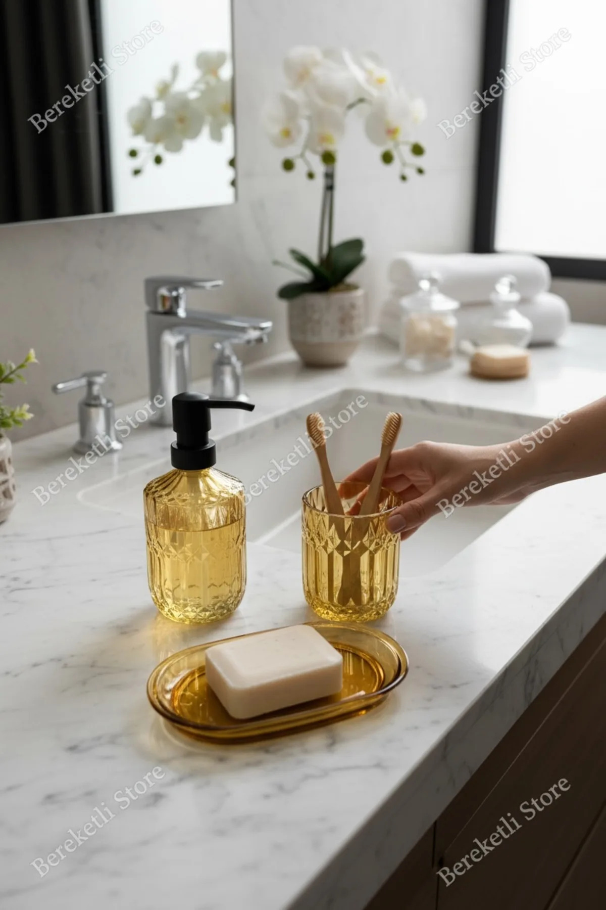 Çizgili Cam Banyo Seti | Sıvı Sabunluk, Diş Fırçalık ve Sabunluk | Şık & Modern Tezgâh Üstü Set