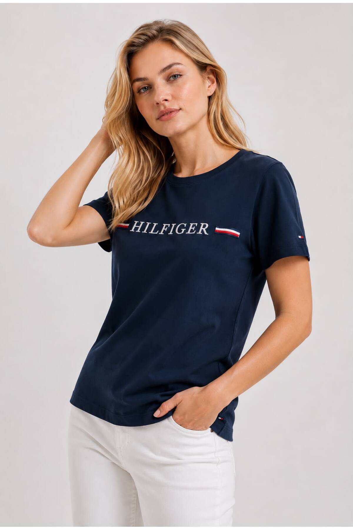 تیشرتزنانهTommy Hilfigerآبی سرمه‌ای