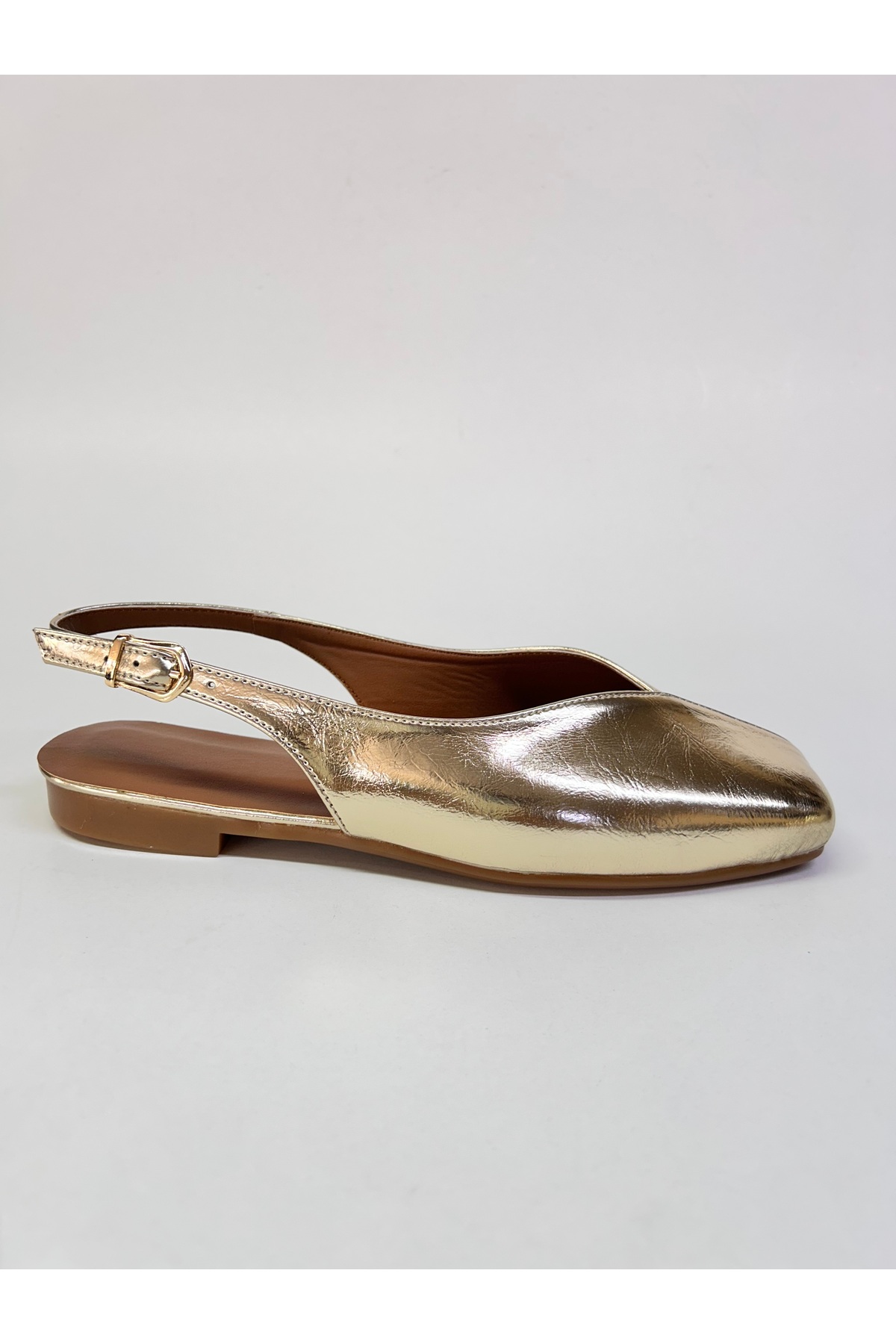 azza shoes BİANCA KADIN KARE KALIP PARLAK ARKASI AÇIK TOKA DETAYLI ZARİF ŞIK GÜNLÜK BABET görsel 4
