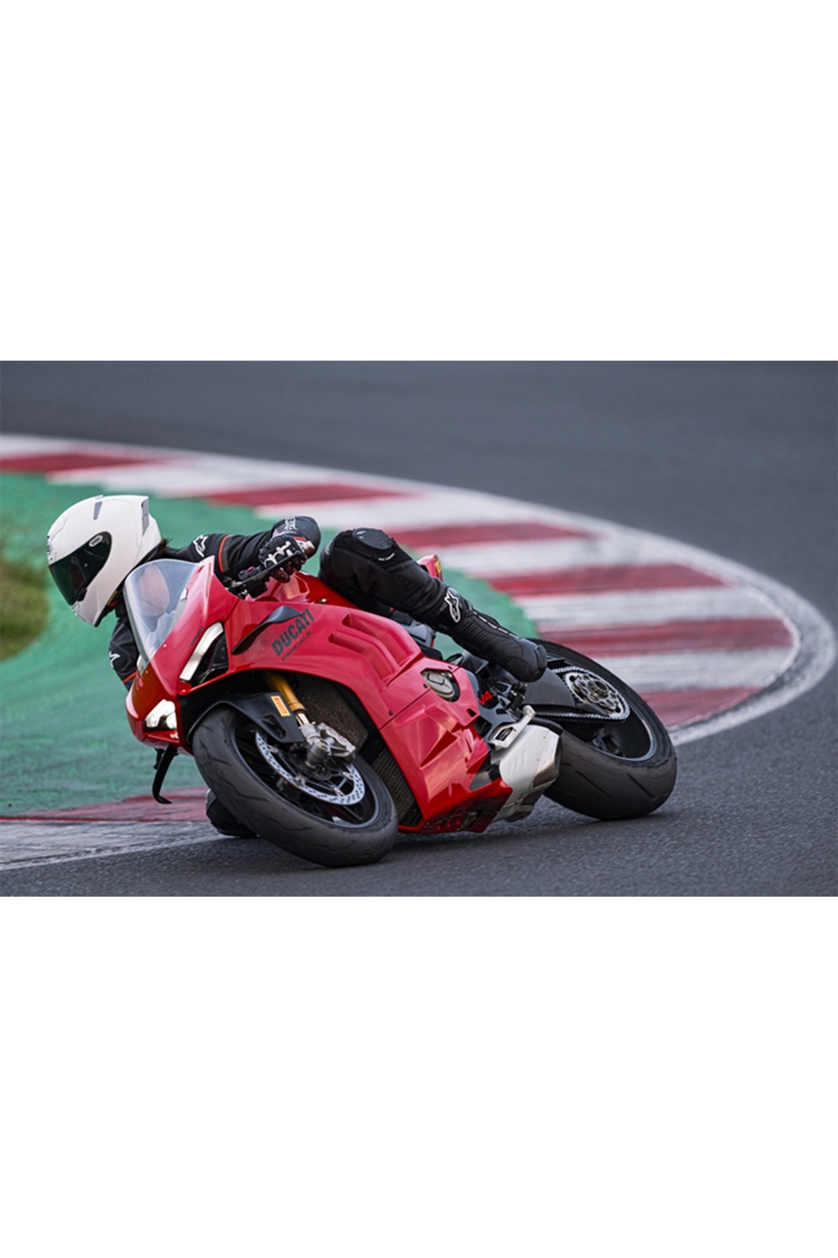 Pirelli Diablo Supercorsa SP V4 120/70ZR17 58W TL VE 200/55ZR17