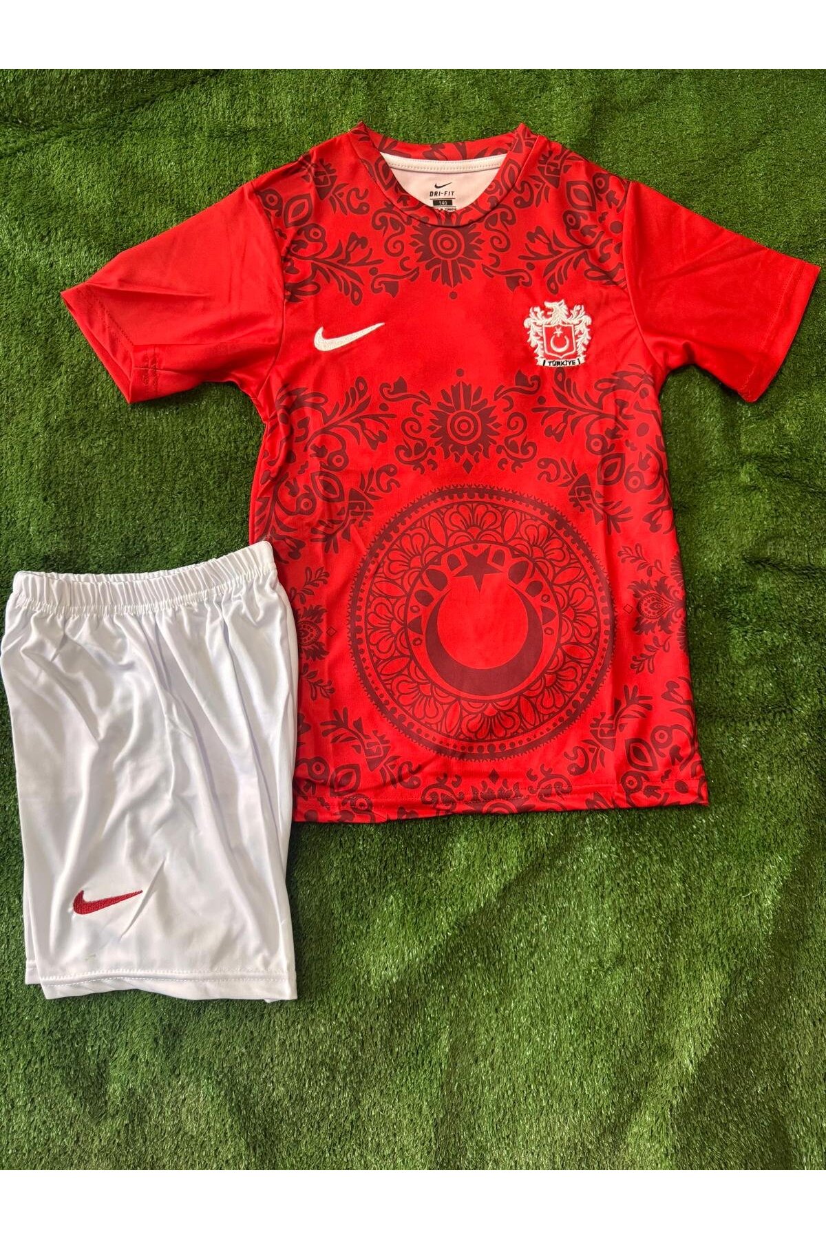 magicland Türkiye Ayna Desenli isimsiz Kırmızı Çocuk Forması (jersey)