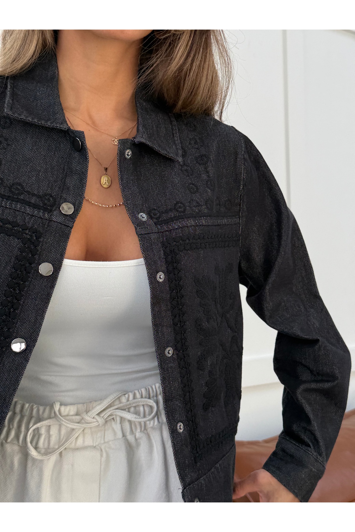 MİA NOURA KADIN ÖNÜ NAKIŞLI DENIM CEKET görsel 8