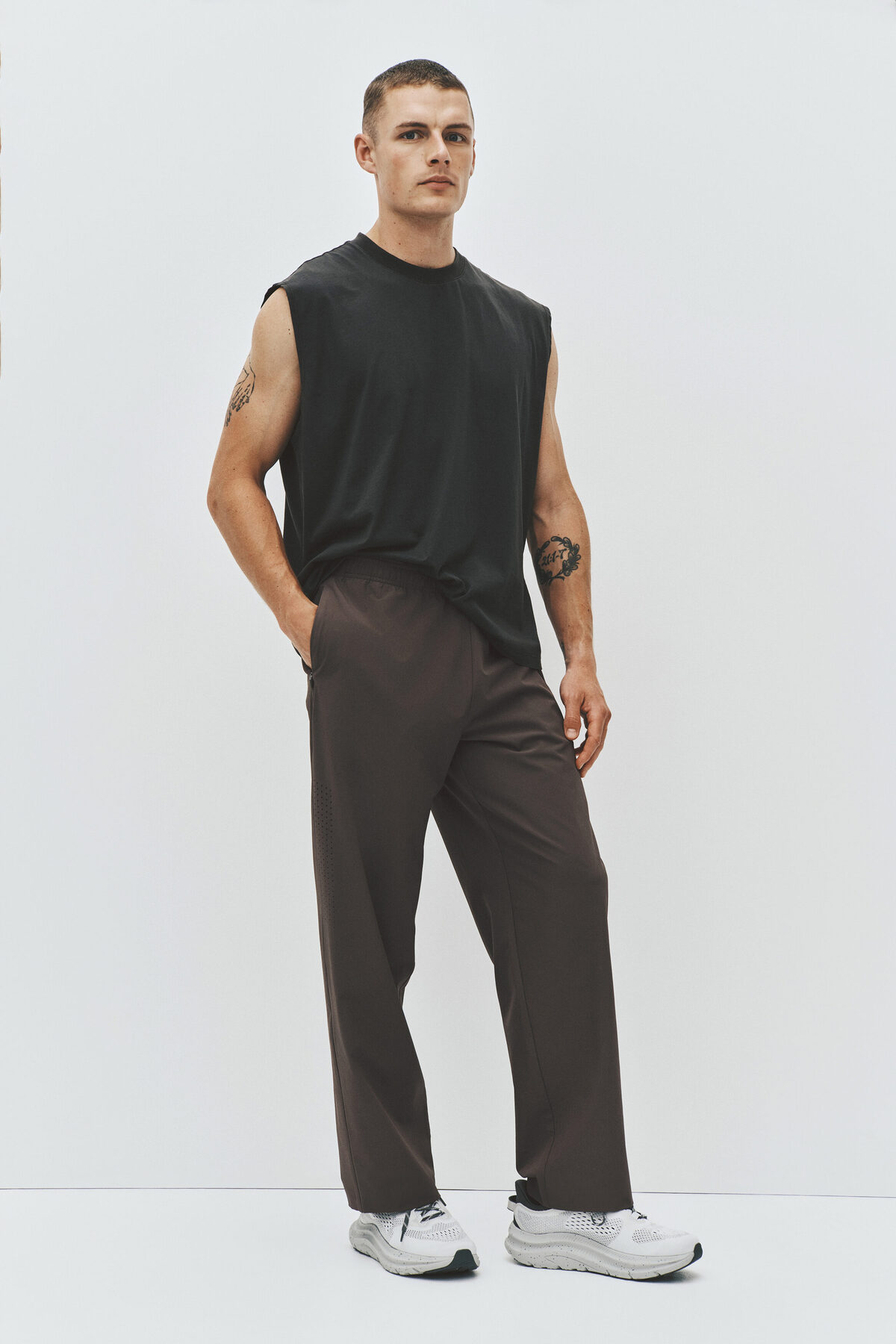 شلوار ورزشی سایز معمولی DryMove™ اچ اند ام شلوار اسپرت H&M