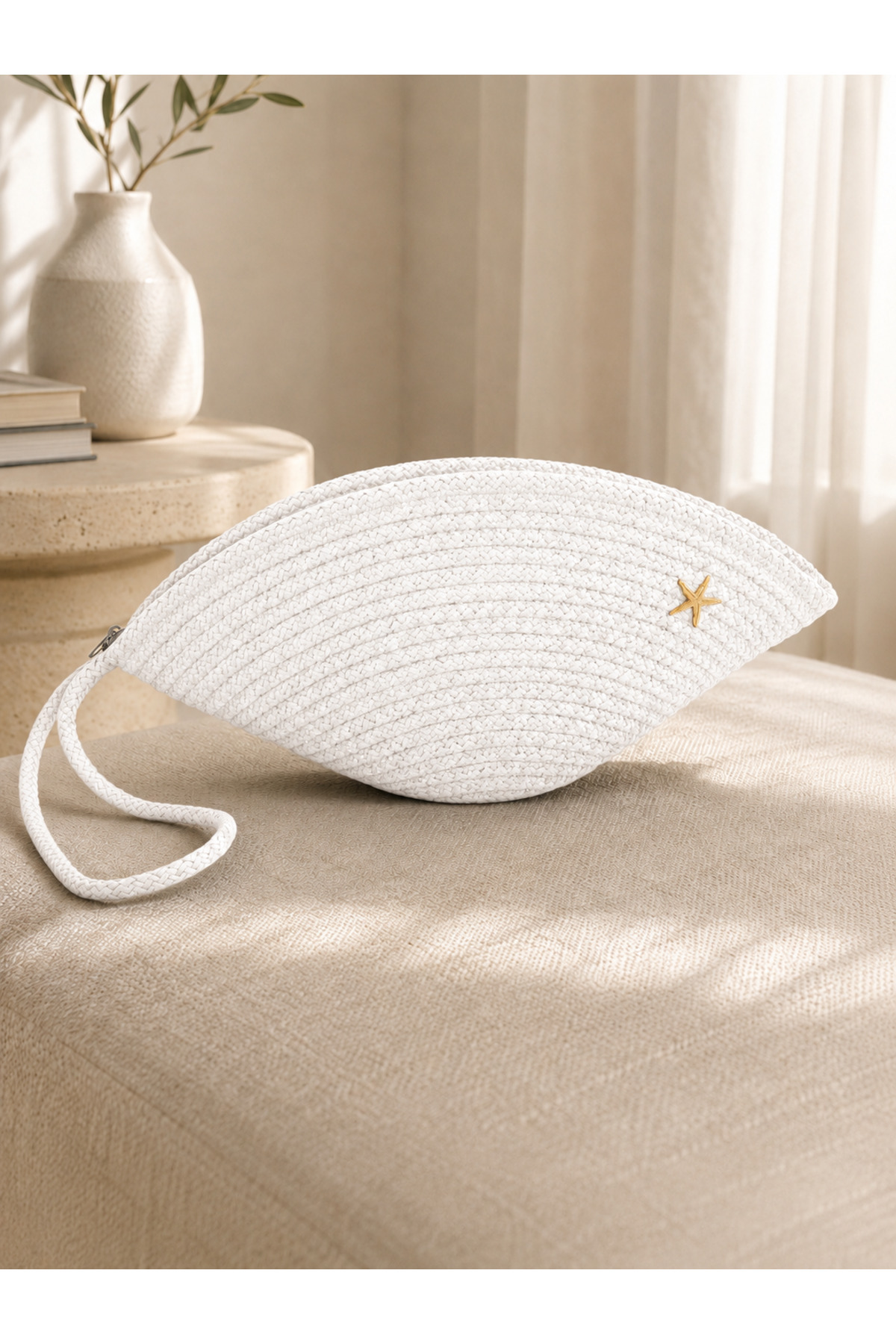 Naspar Beyaz Renk Dikişli Bilek Askılı El Çantası Günlük Kullanım Kadın Clutch Çanta 30x15x15 cm | Fermuarlı, Deniz Yıldızı Aksesuarlı görsel 2