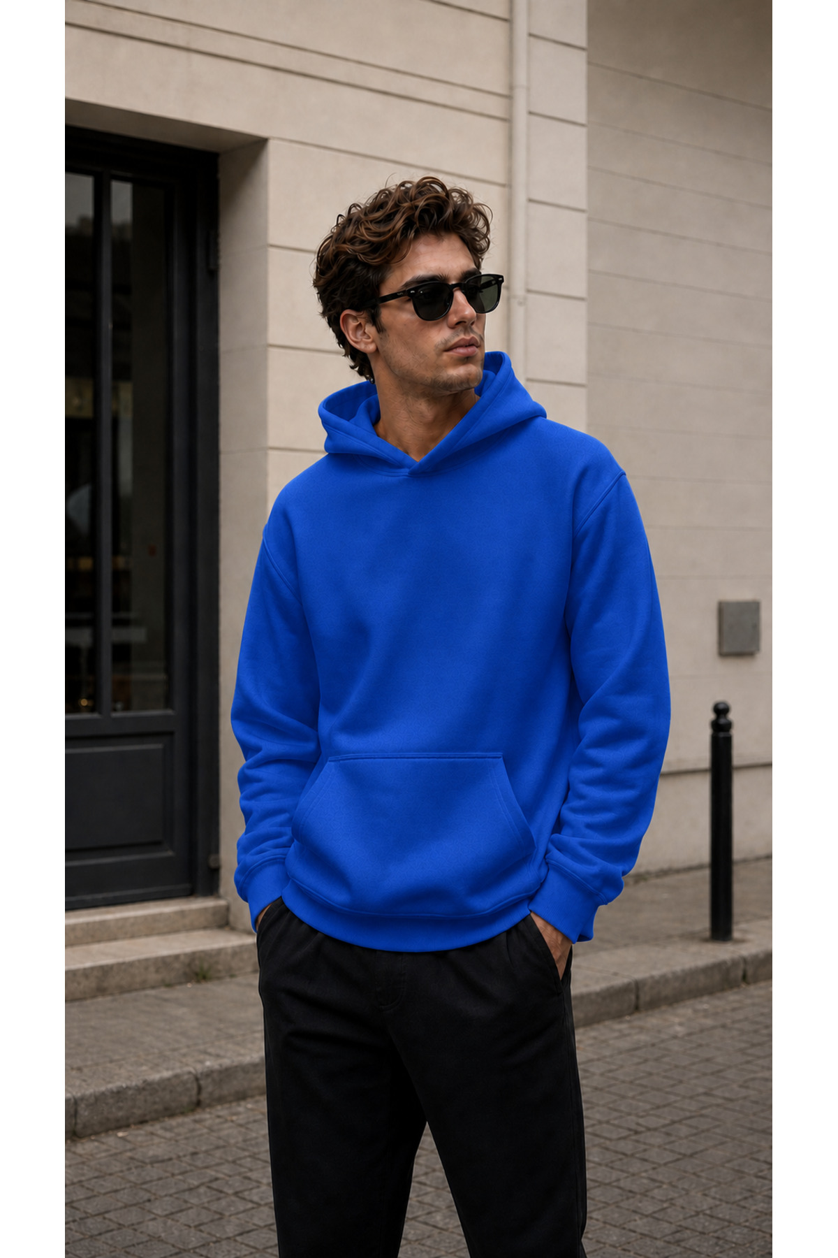 Saks blue