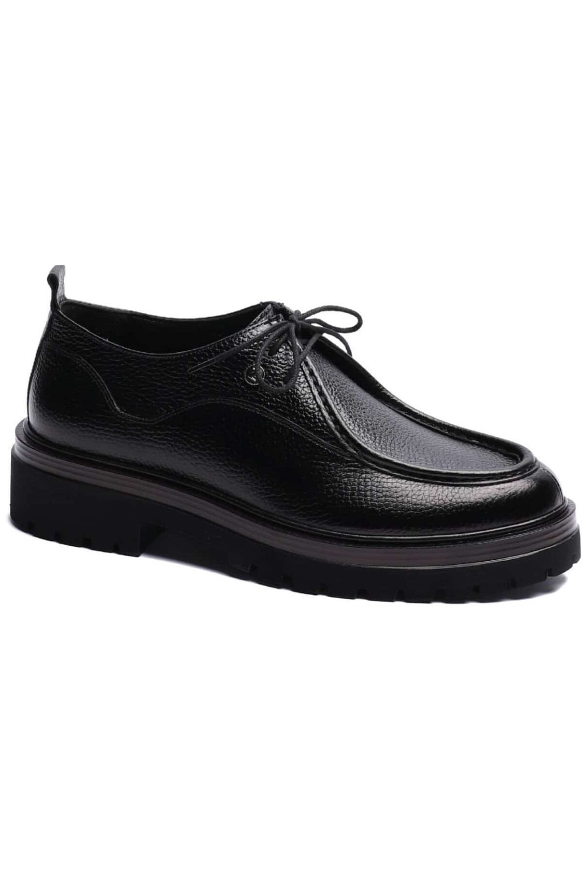 کفش چرمی مردانه مشکی طرح گلدار ۱۰۳-OSL11 پیر کاردین کفش کژوال Pierre Cardin