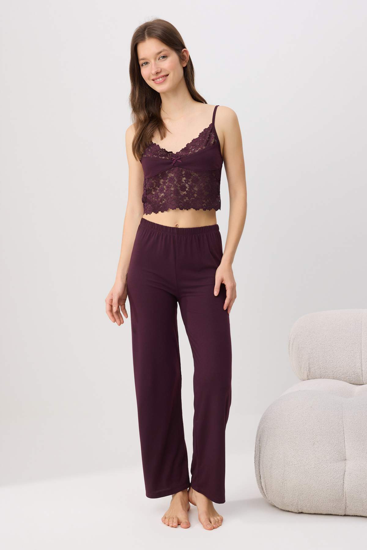 Trendyolmilla Bordo Dantel Detaylı Braletli Örme Pijama Takımı THMSS26PT00239