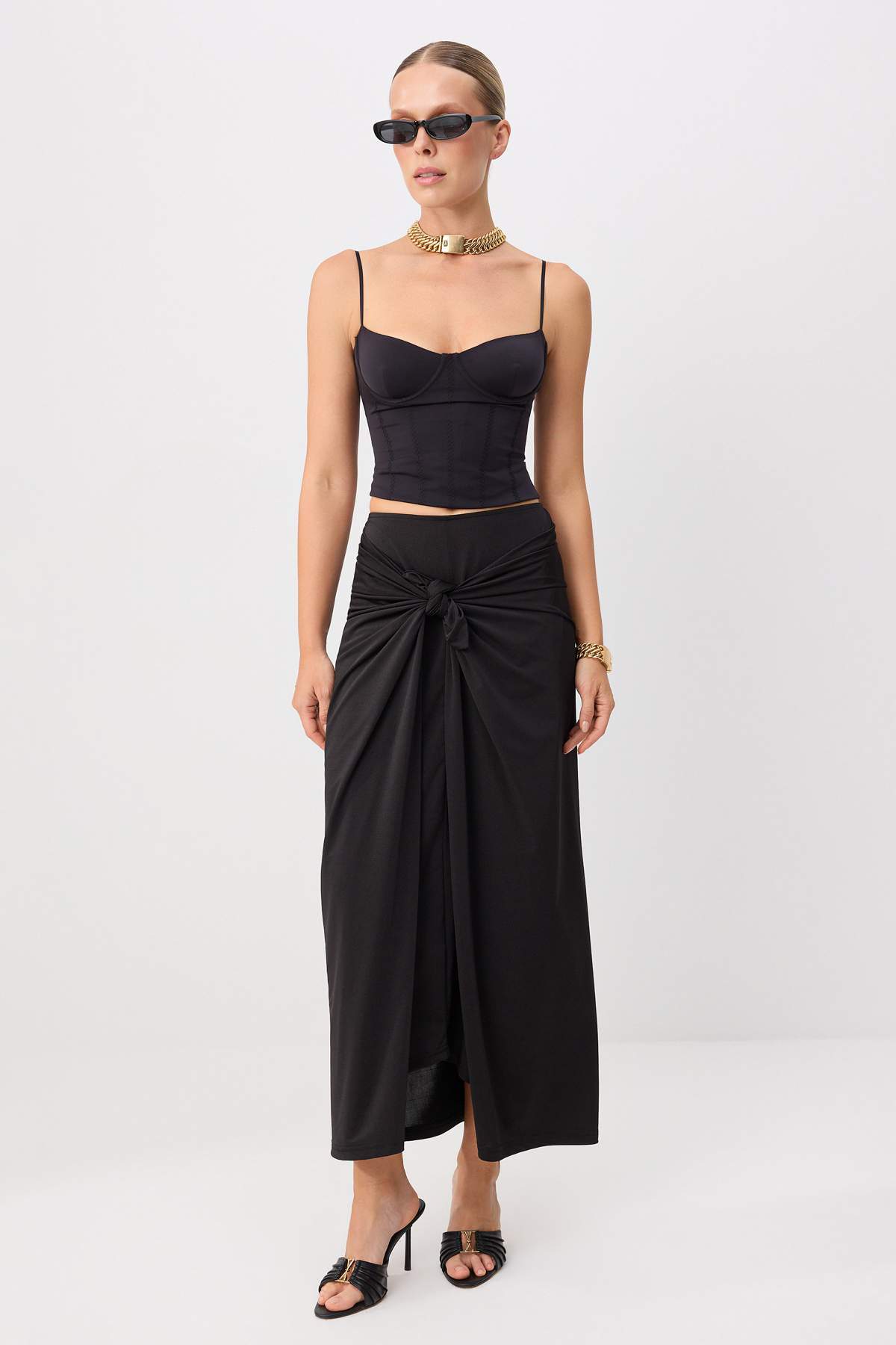 Trendyolmilla Siyah Maxi Örme Parlak Bağlama Detaylı Party Etek TPRSS26ET00017