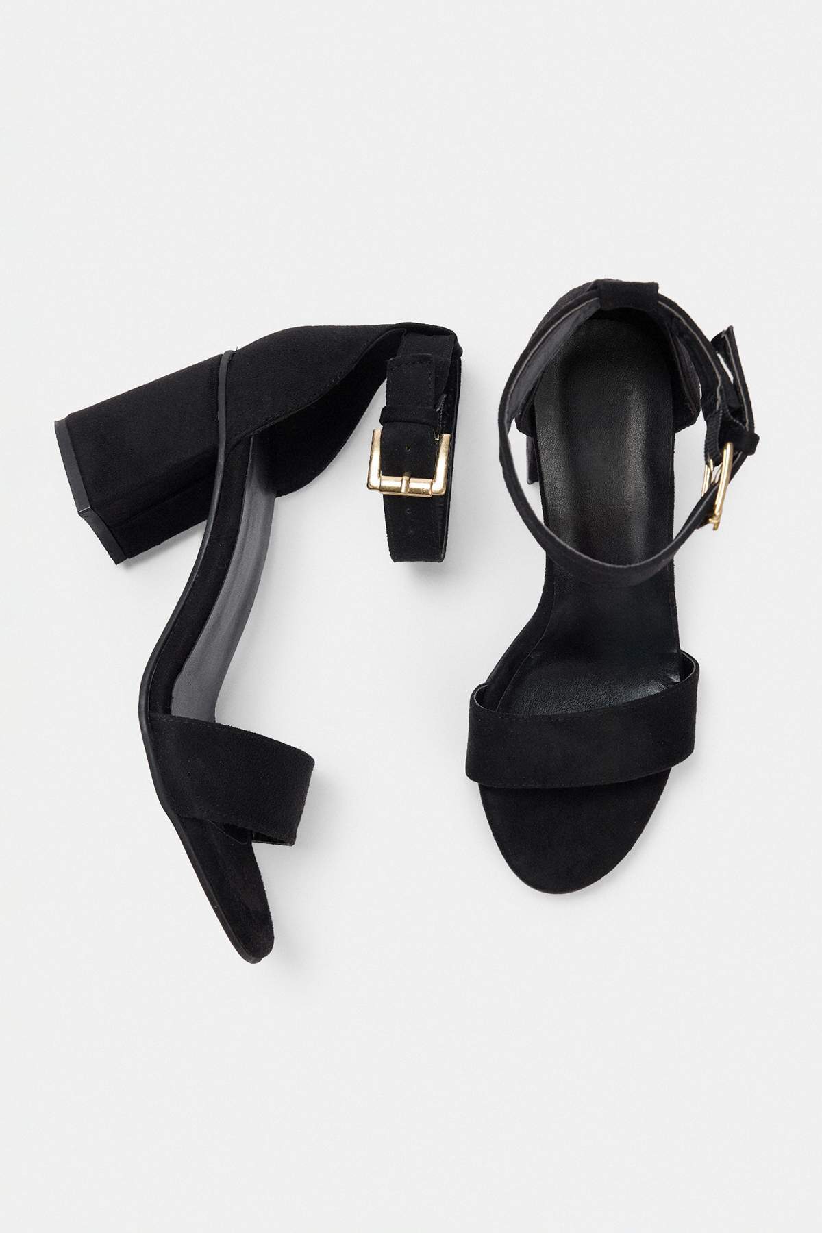 TRENDYOL SHOES Klassische Damenschuhe mit Absatz aus schwarzem Wildleder TAKS...
