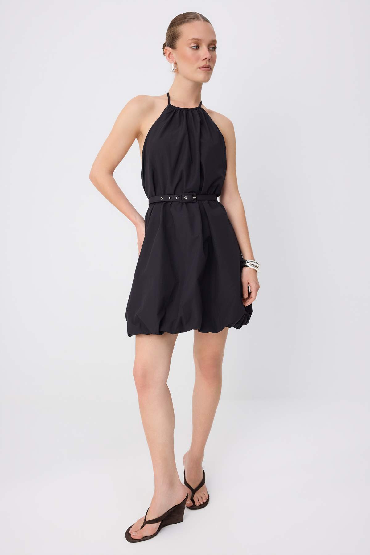 Trendyolmilla Siyah A-Kesim/Çan Form Kısa / Mini Dokuma Elbise TWOSS26EL01155