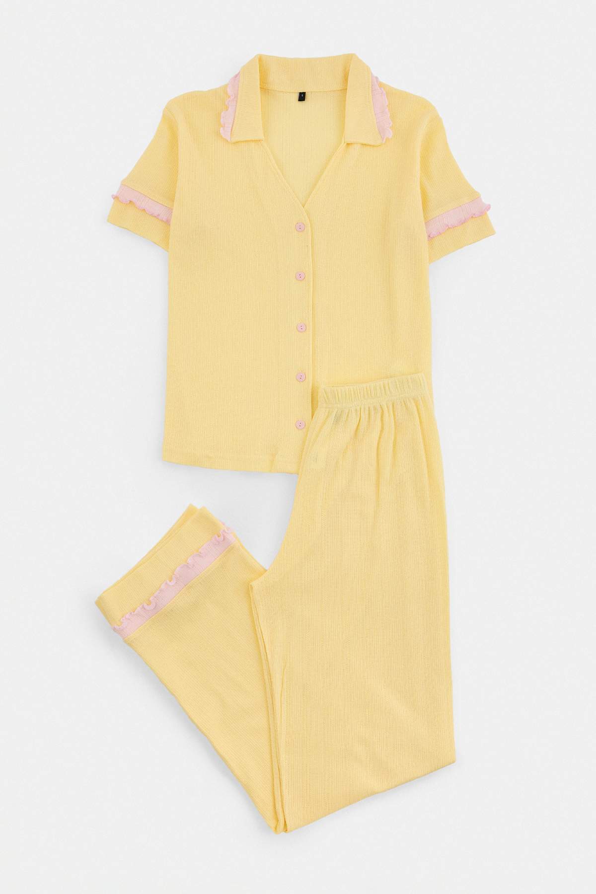 Trendyolmilla Sarı Fırfırlı Pointel/Fitilli Örme Pijama Takımı THMAW27PT00031